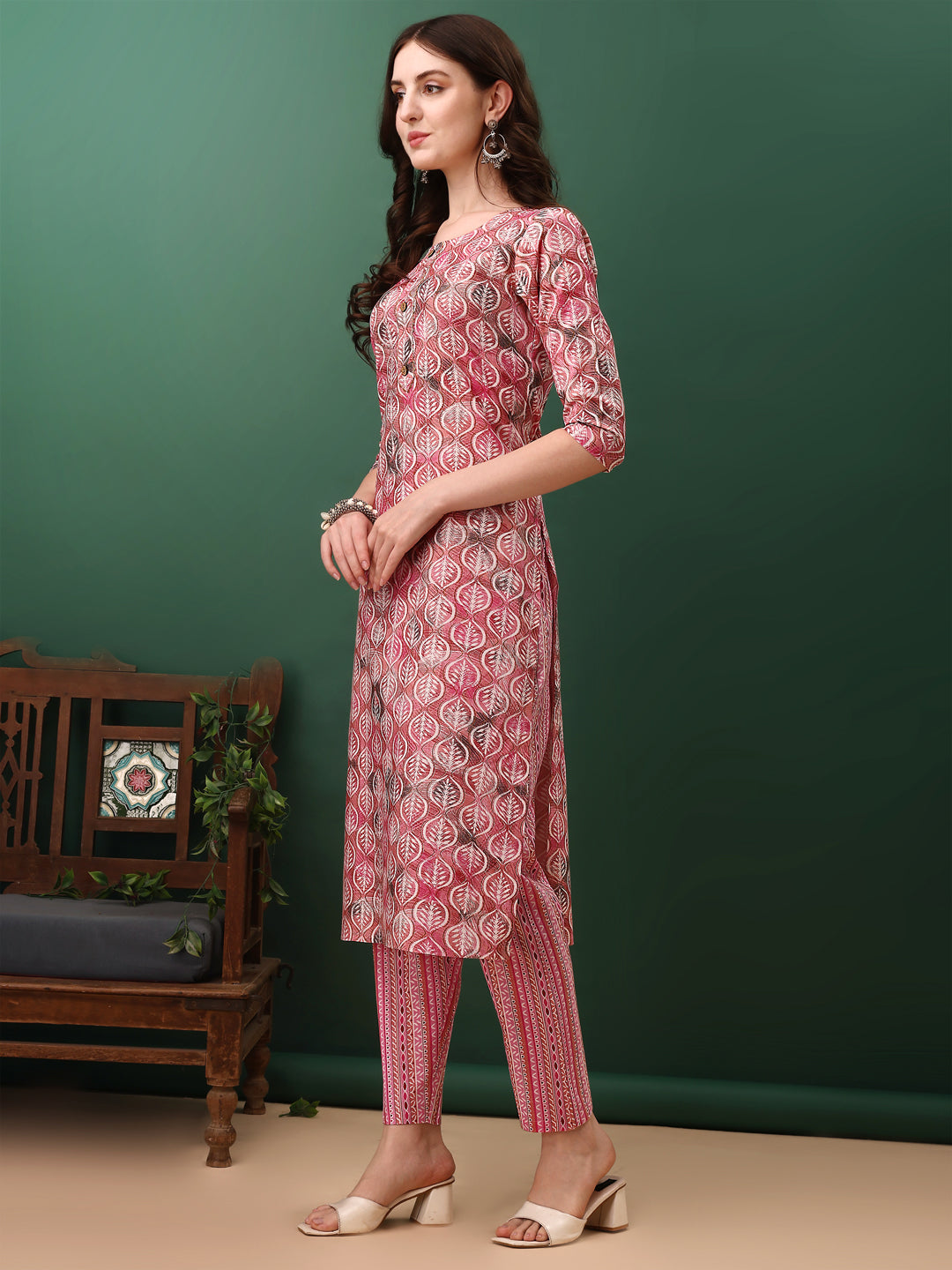 Floral Printed Kurta With Pant & Dupatta, Pink - Hiral Fashion | Grocsy