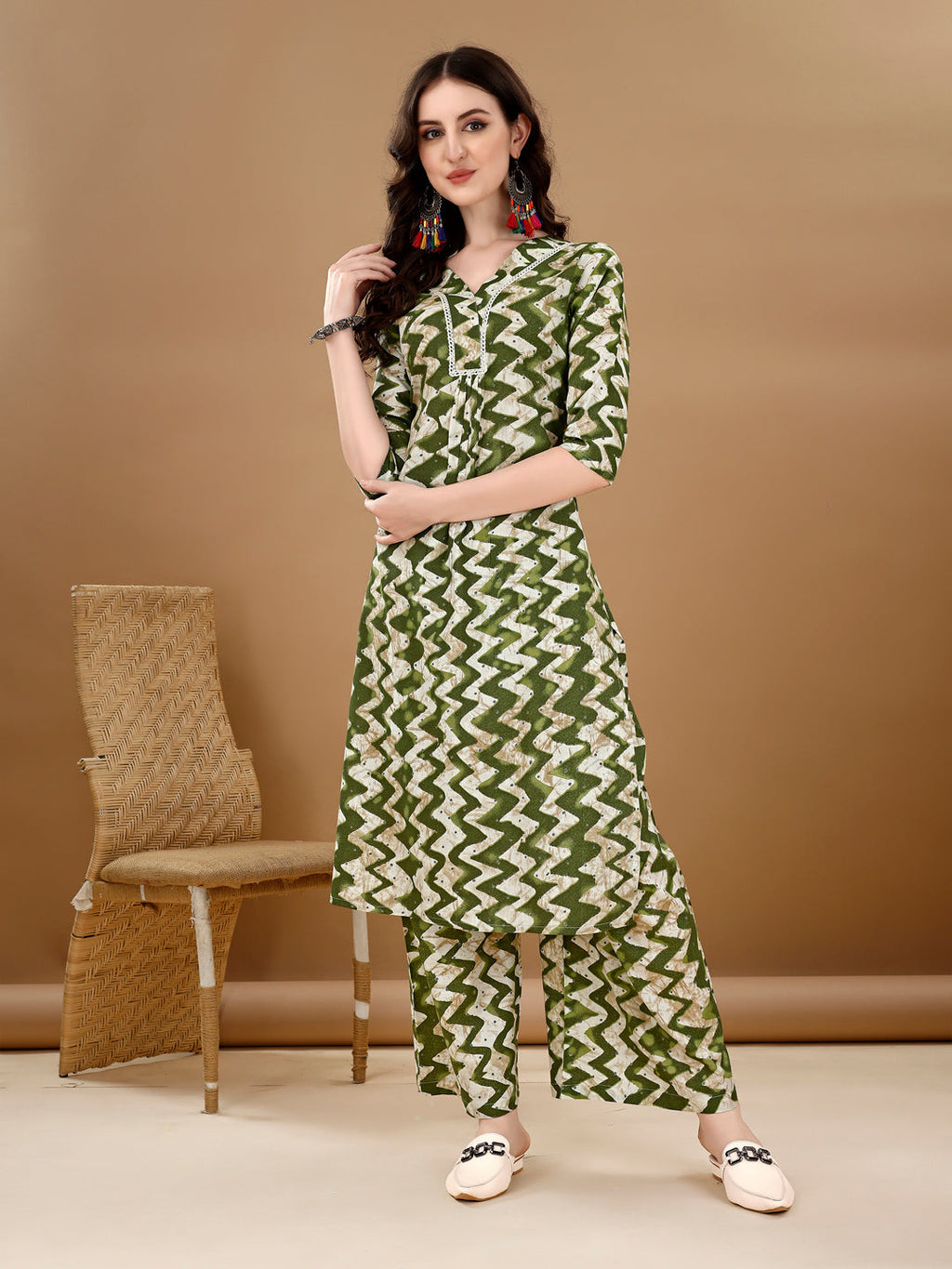 Chevron Printed Kurta With Palazzo Pant & Dupatta, Green - Hiral Fashion | Grocsy