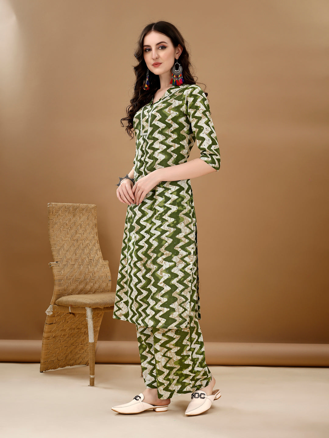 Chevron Printed Kurta With Palazzo Pant & Dupatta, Green - Hiral Fashion | Grocsy