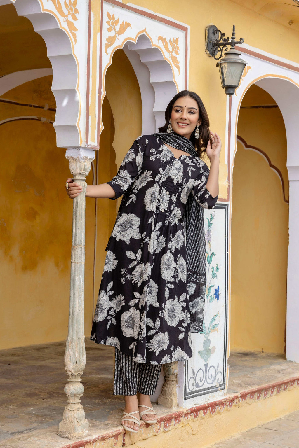 Floral Printed Kurta With Pant & Stripe Printed Dupatta, Black - Hiral Fashion | Grocsy