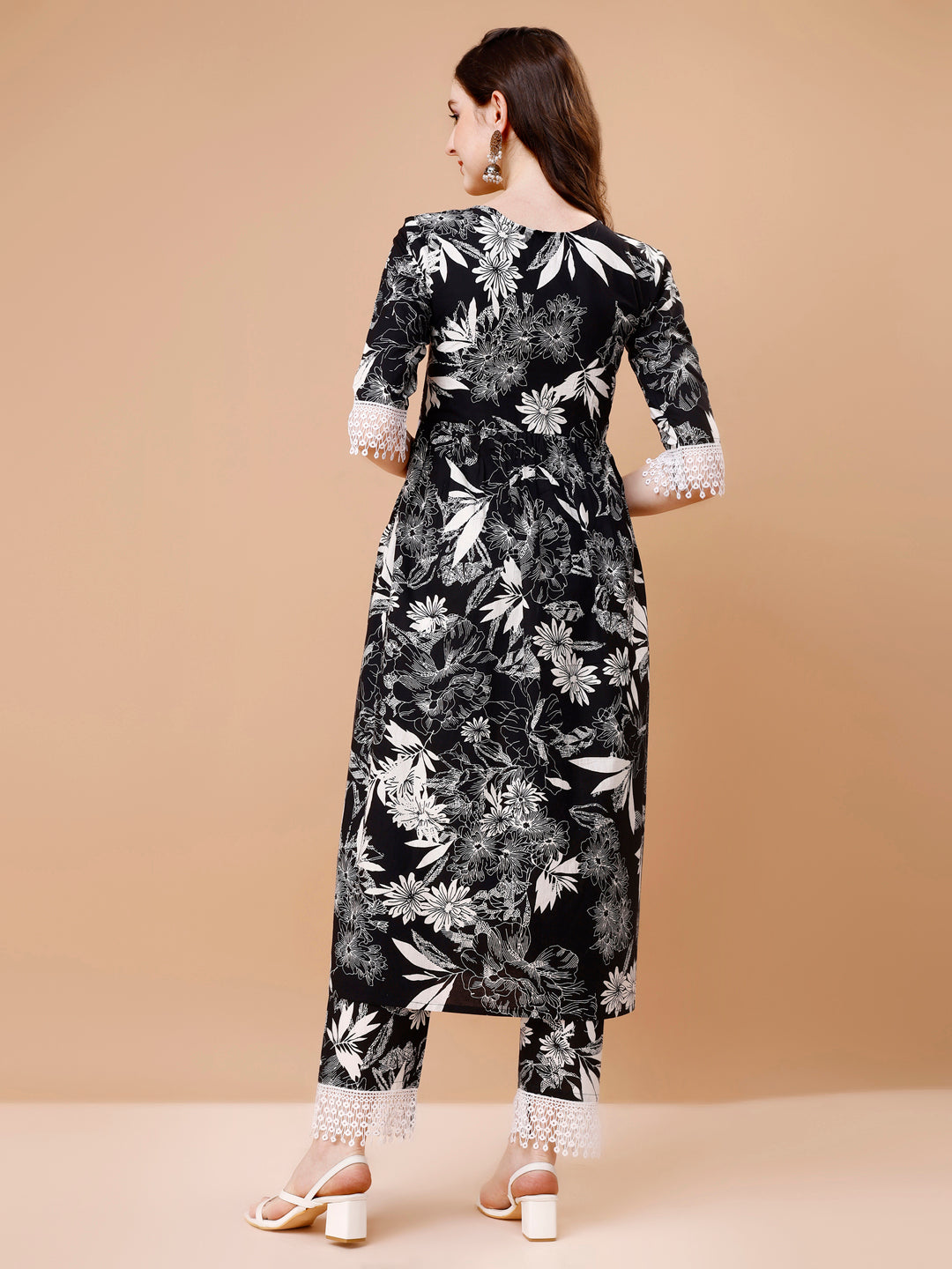 Leaf Printed & Lace Detailed Kurta & Pant Set, Multicolor - Hiral Fashion | Grocsy