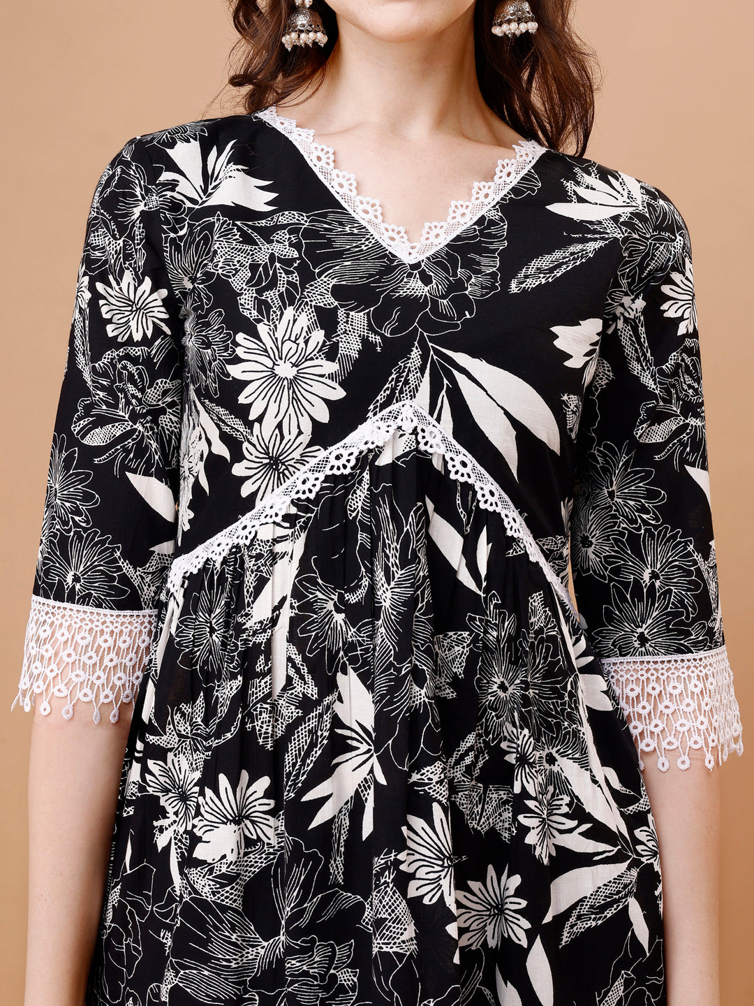 Leaf Printed & Lace Detailed Kurta & Pant Set, Multicolor - Hiral Fashion | Grocsy
