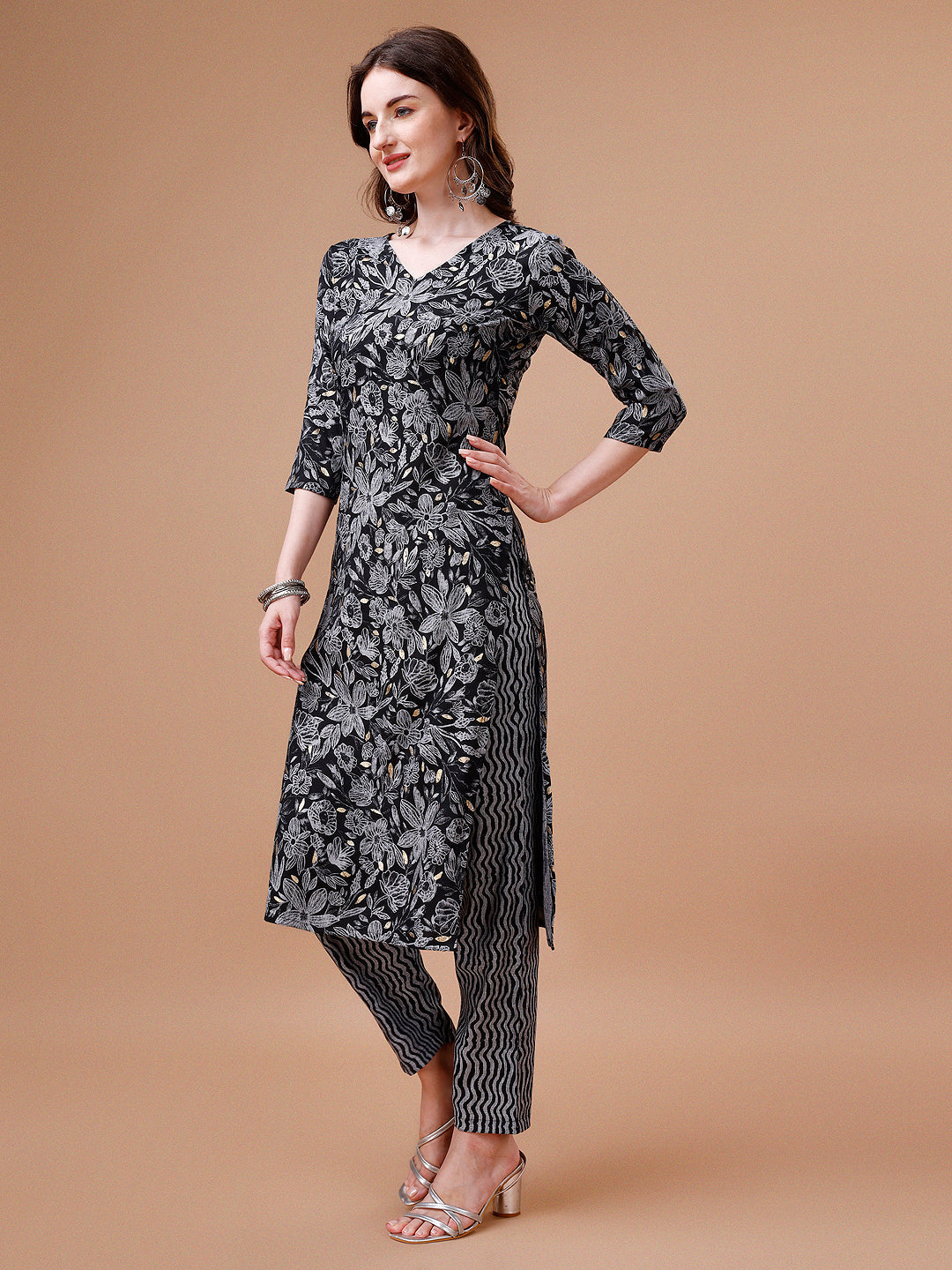 Women Floral Printed Casual Wear Kurta With Pant, Multicolor - Hiral Fashion | Grocsy