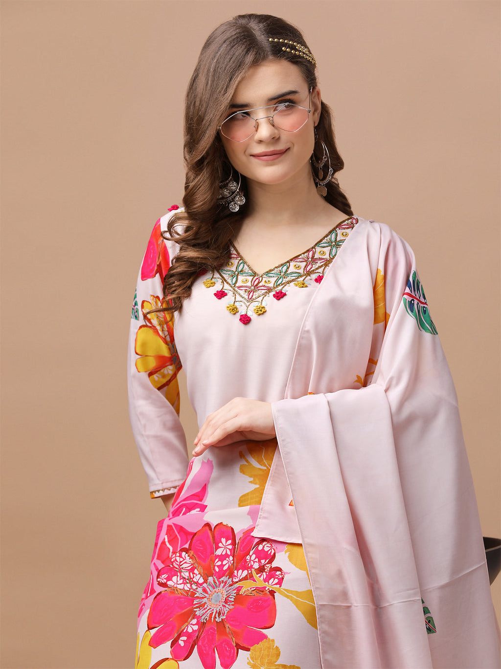 Hand Embroidered Floral Printed Muslin Kurta Pant & Dupatta, Multicolor - Hiral Fashion | Grocsy