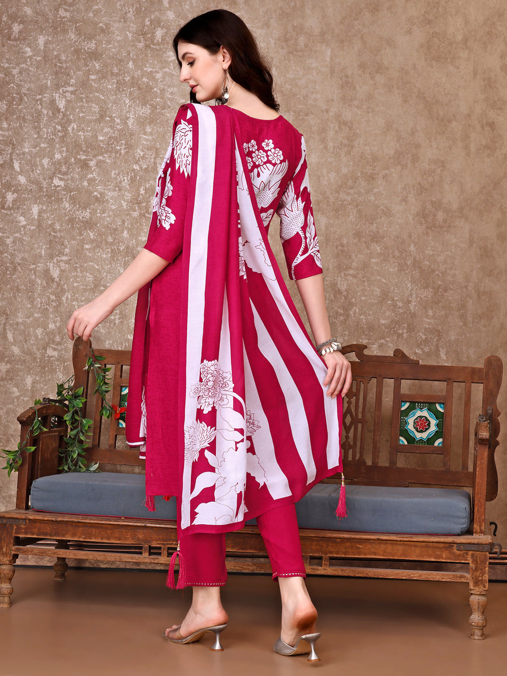Hand Embroidered & Floral Printed Pure Silk Kurta With Pant & Dupatta, Pink - Hiral Fashion | Grocsy