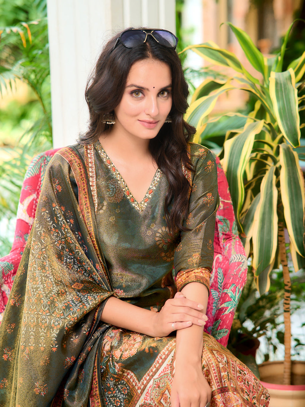 Hand Embroidered & Printed Pure Silk Kurta With Pant & Printed Dupatta, Green - Hiral Fashion | Grocsy