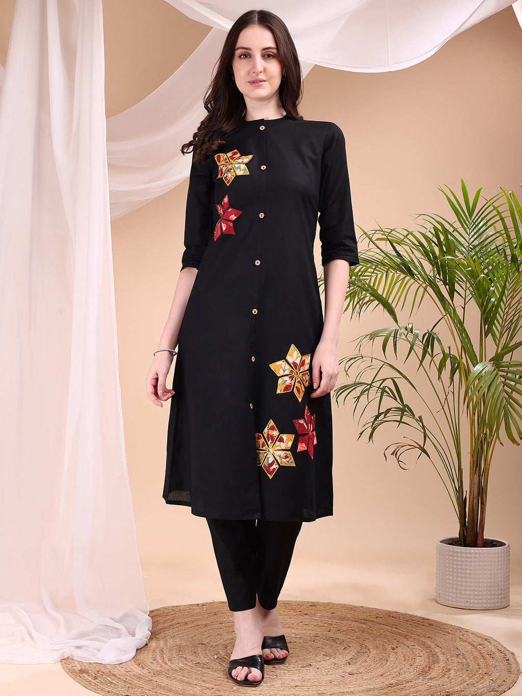Placement Floral Front Buttoned Kurta With Pant, Black - Hiral Fashion | Grocsy