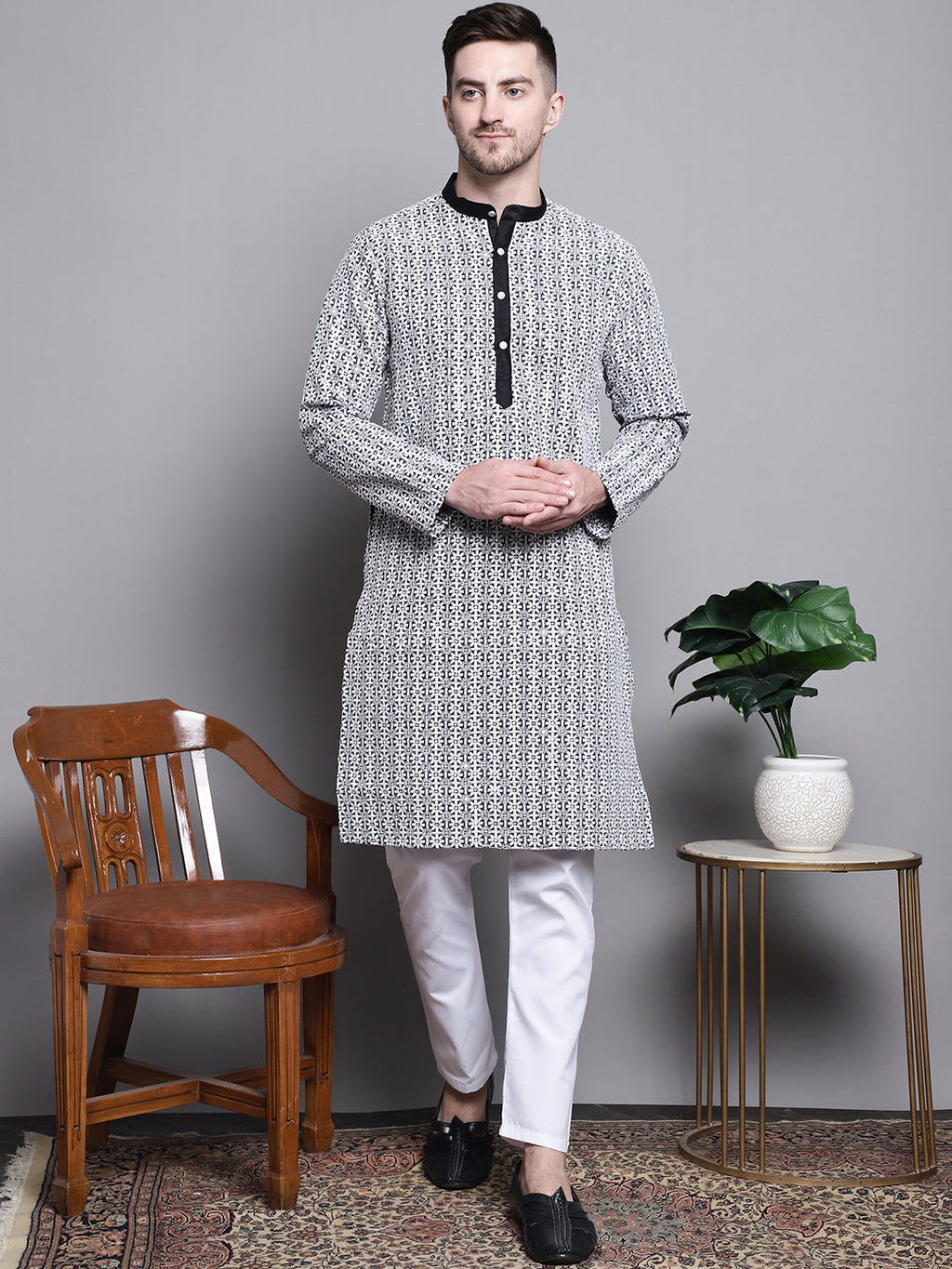 Jompers Men's Sequin Embroidered Silk Blend Kurta - Black | Grocsy