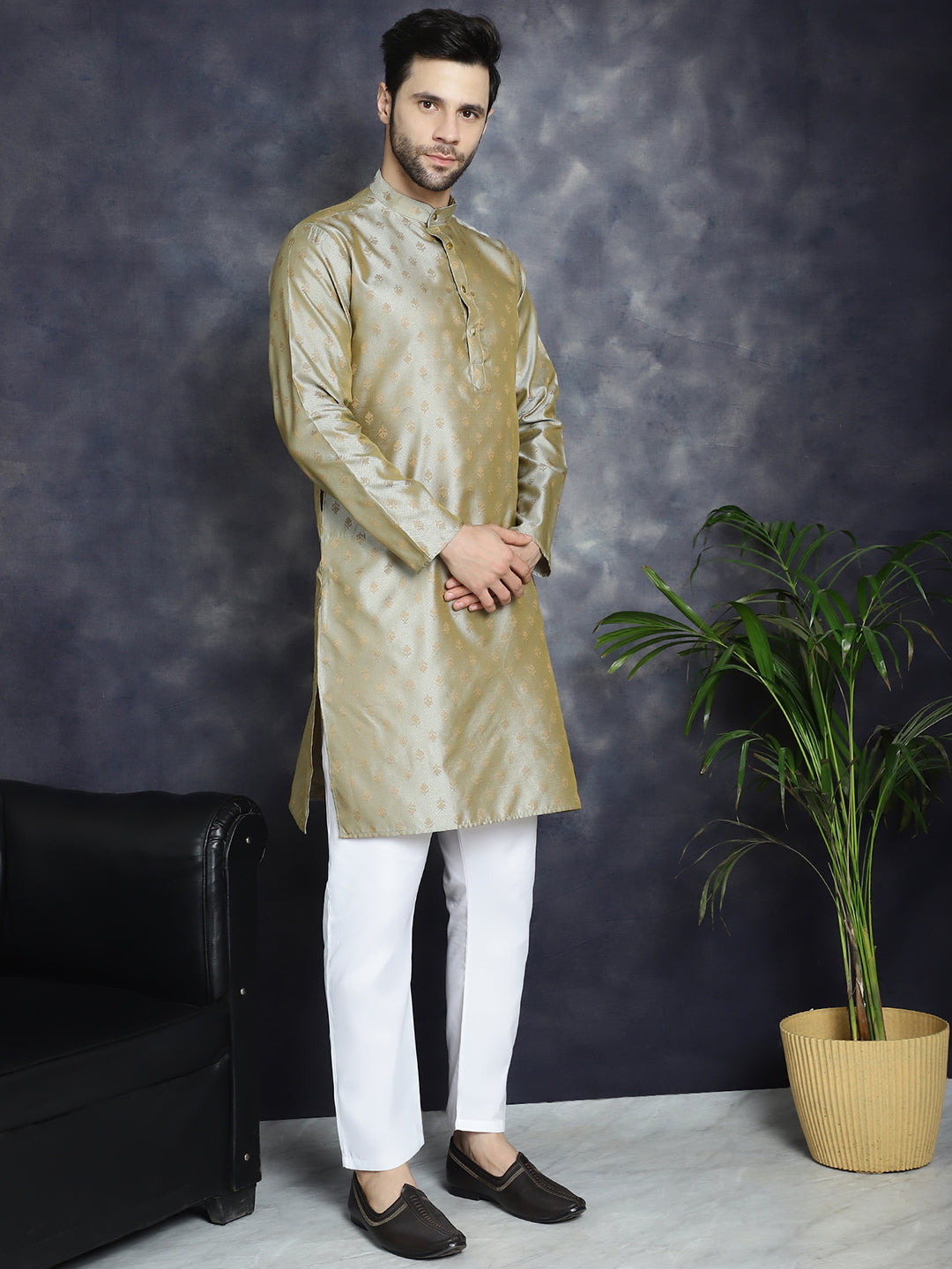 Jompers Men's Woven Design Silk Blend Kurta - Pista | Grocsy