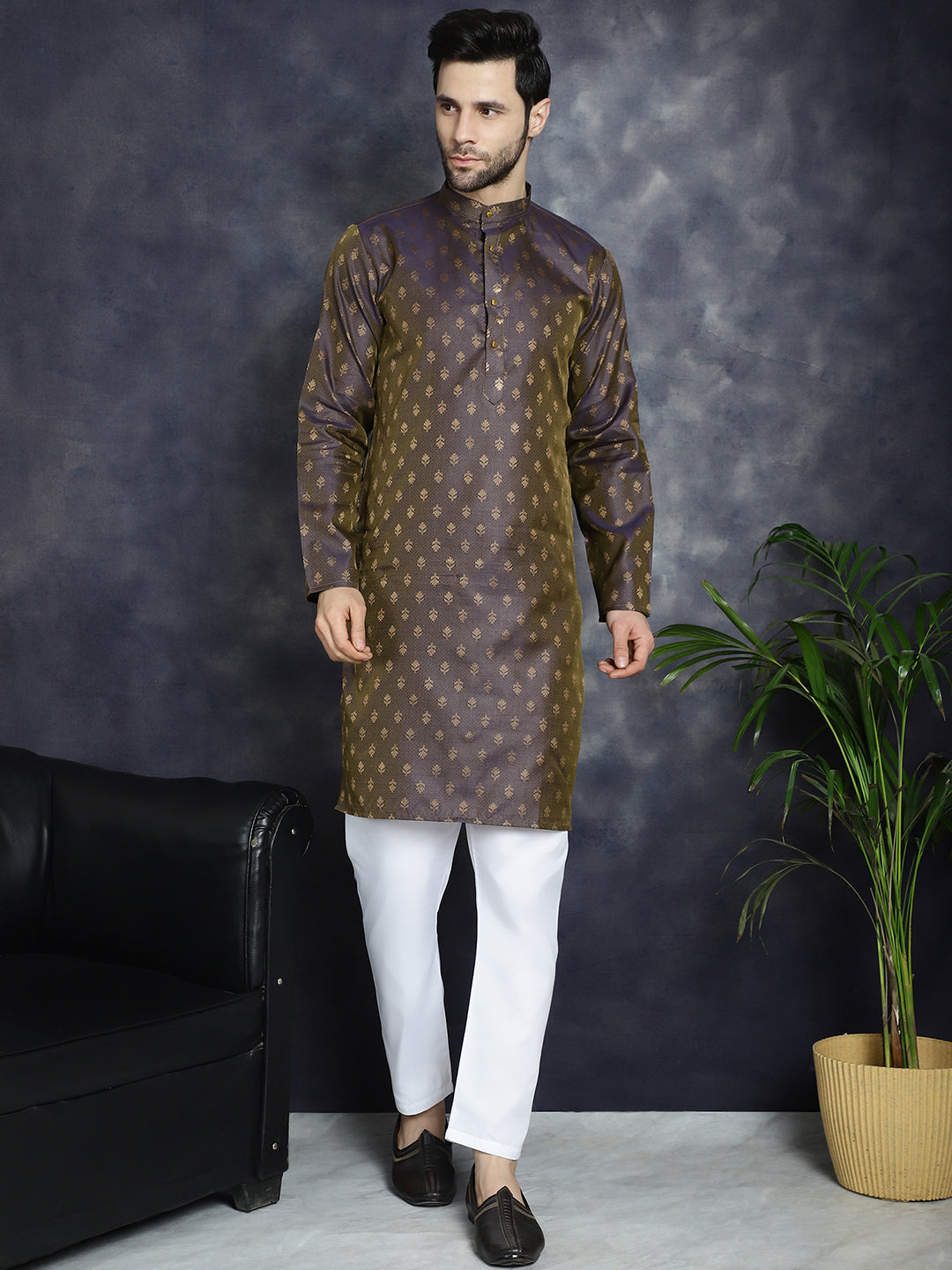 Jompers Men's Woven Design Silk Blend Kurta - Purple | Grocsy