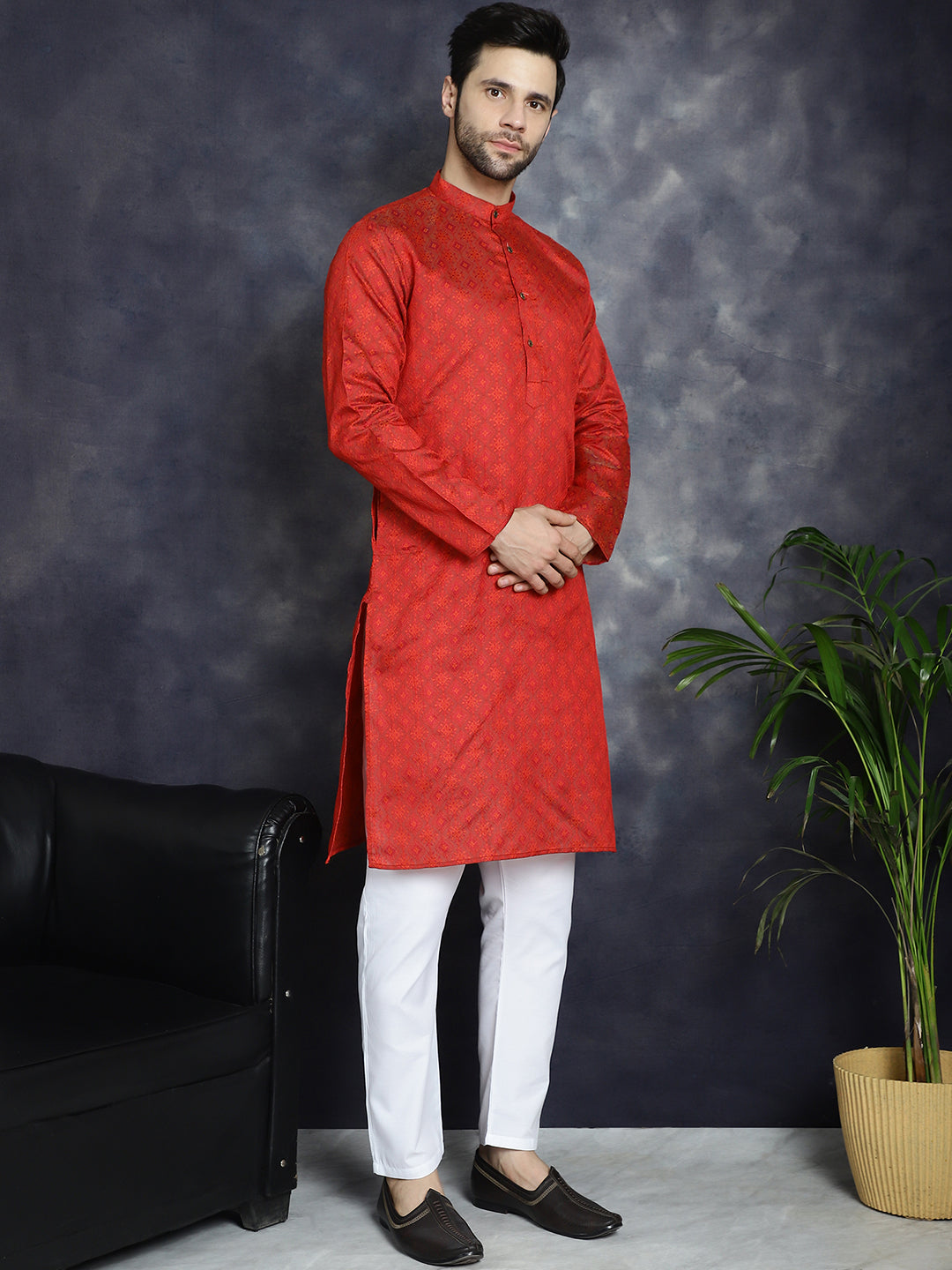 Jompers Men's Red Woven Design Kurta - Red | Grocsy