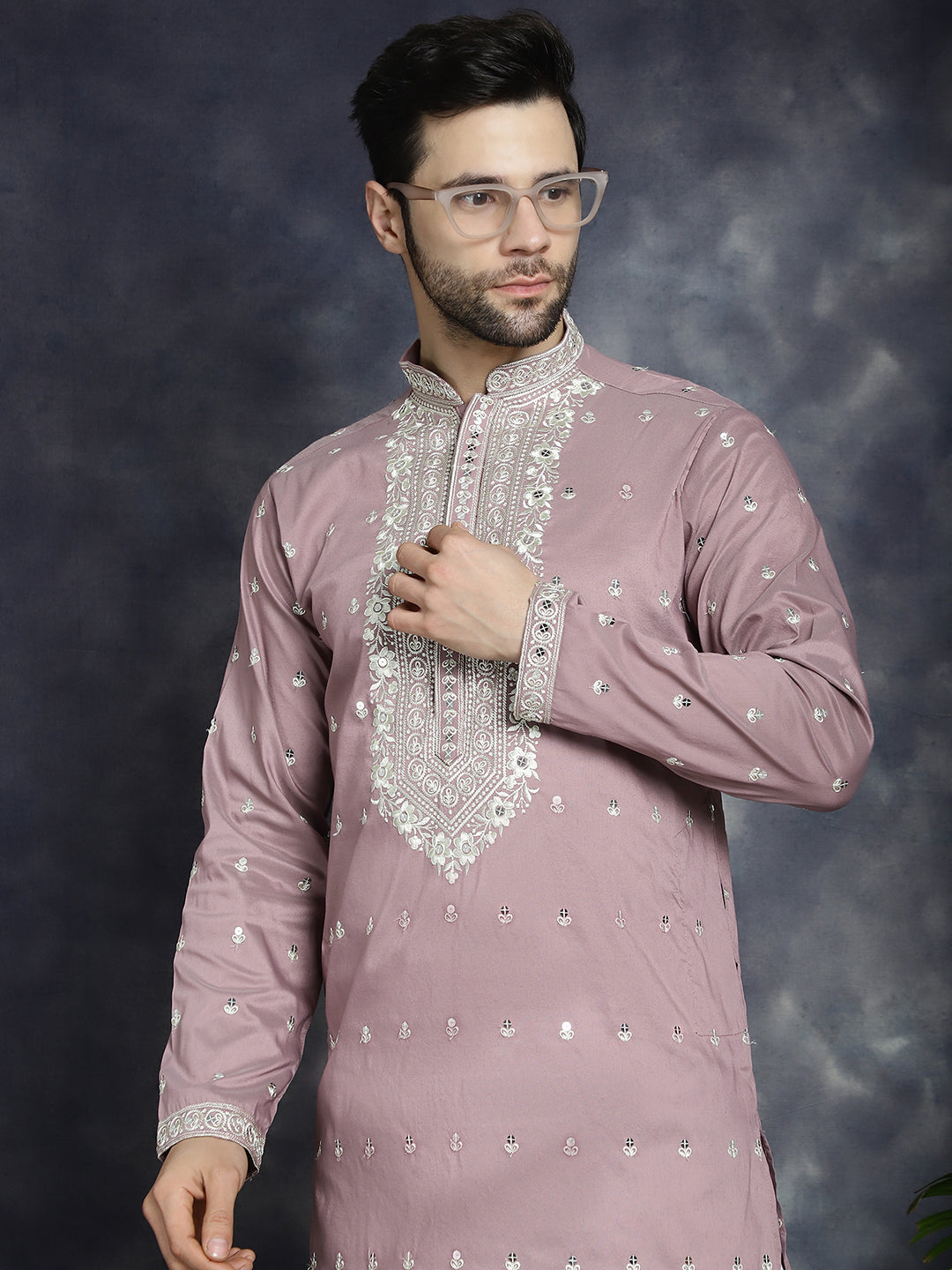 Jompers Men's Chikankari Embroidered Kurta - Magenta | Grocsy