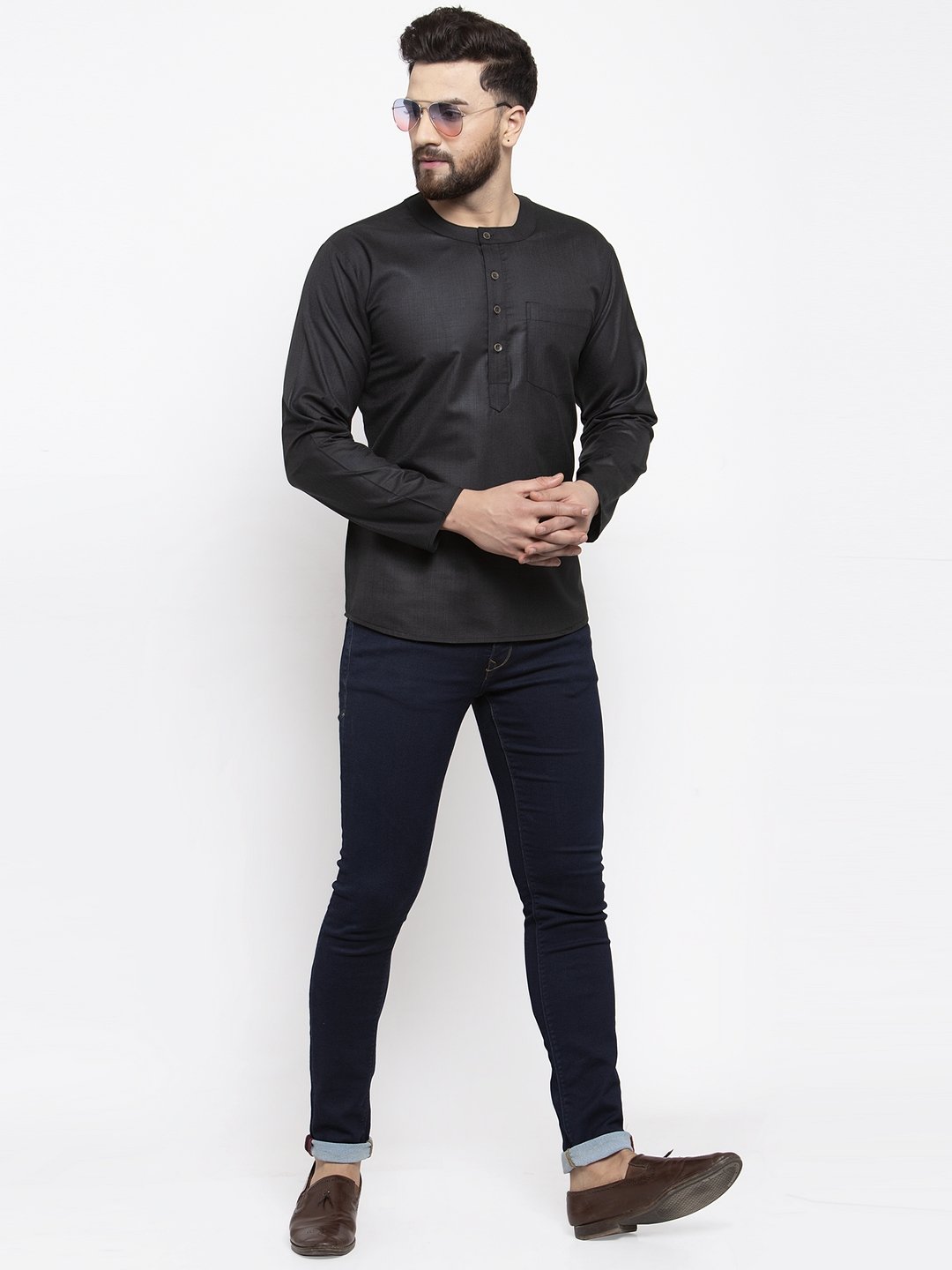 Jompers Men Black Solid Straight Short Kurta | Grocsy