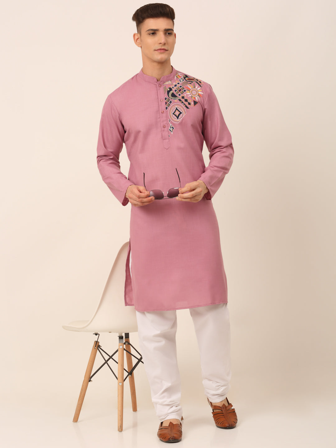 Jompers Men's Cotton Embroidered Kurta - Magenta | Grocsy