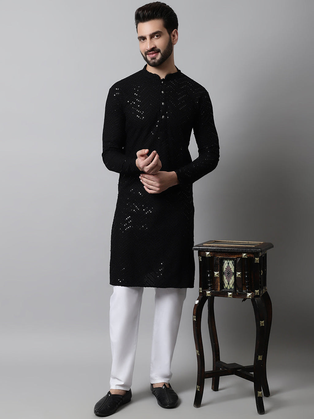 Jompers Men's Black Embroidered Sequinned Kurta | Grocsy