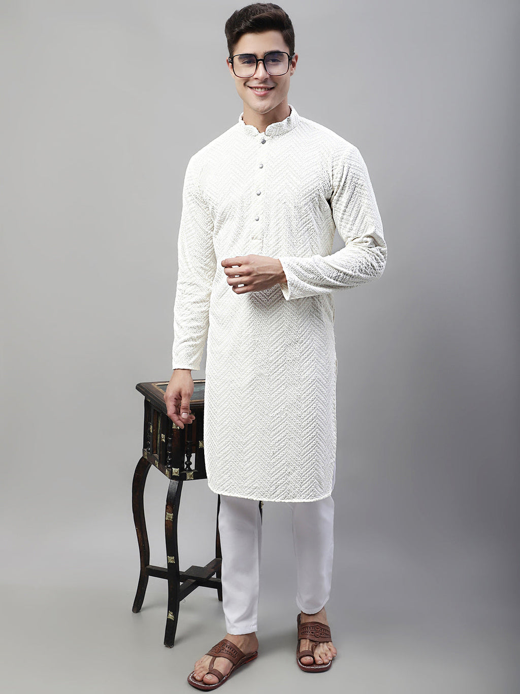 Jompers Men's White Embroidered Sequinned Kurta | Grocsy