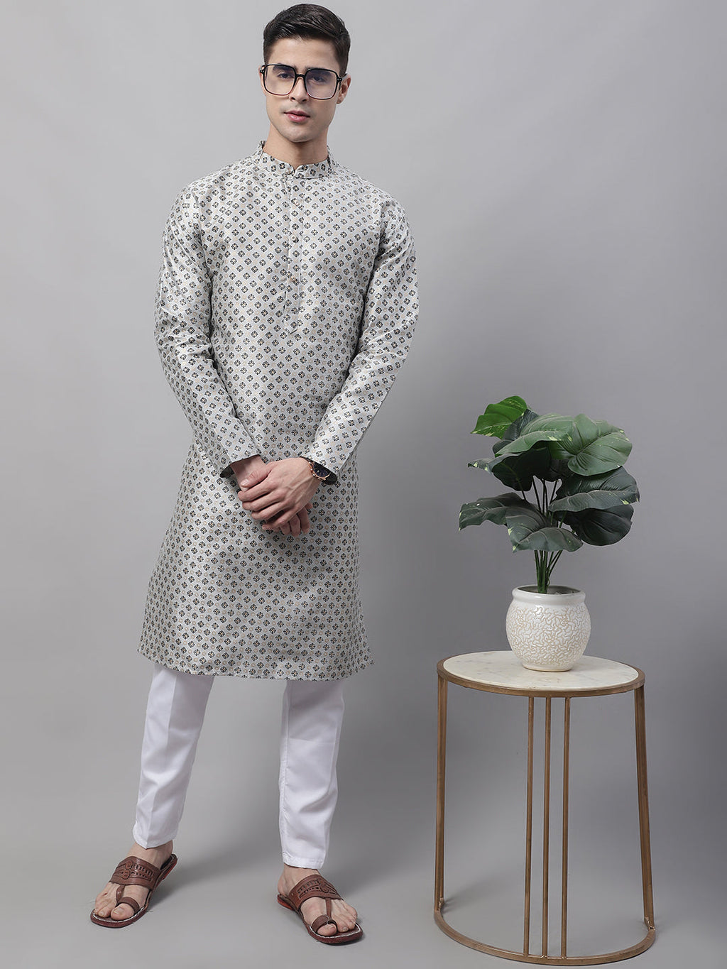 Jompers Men's Grey Printed Silk Blend Kurta | Grocsy
