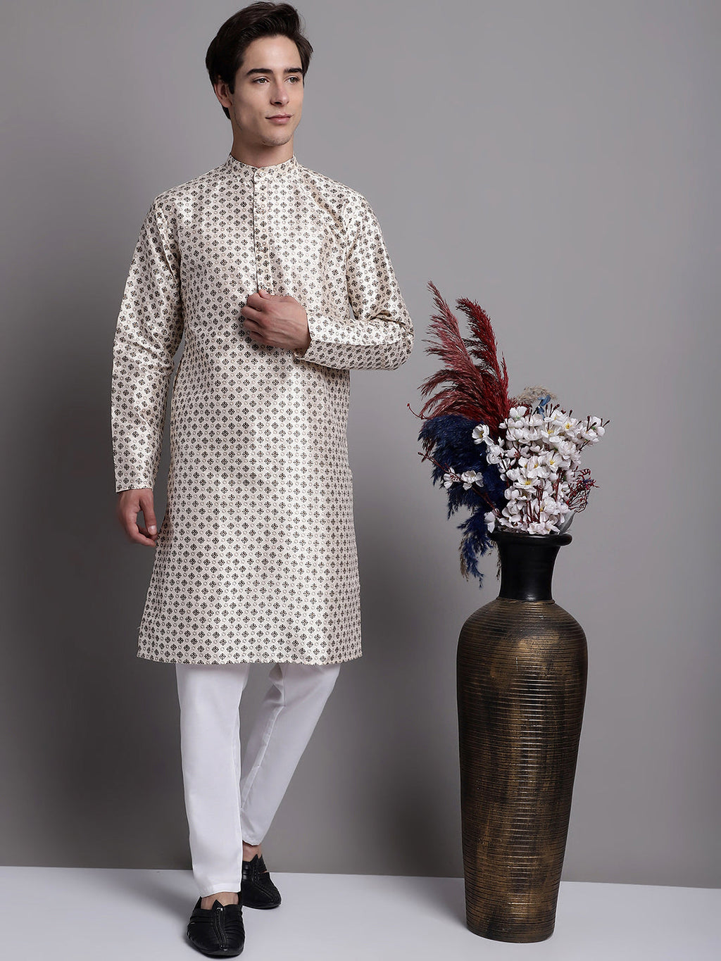 Jompers Men's Grey Printed Silk Blend Kurta | Grocsy