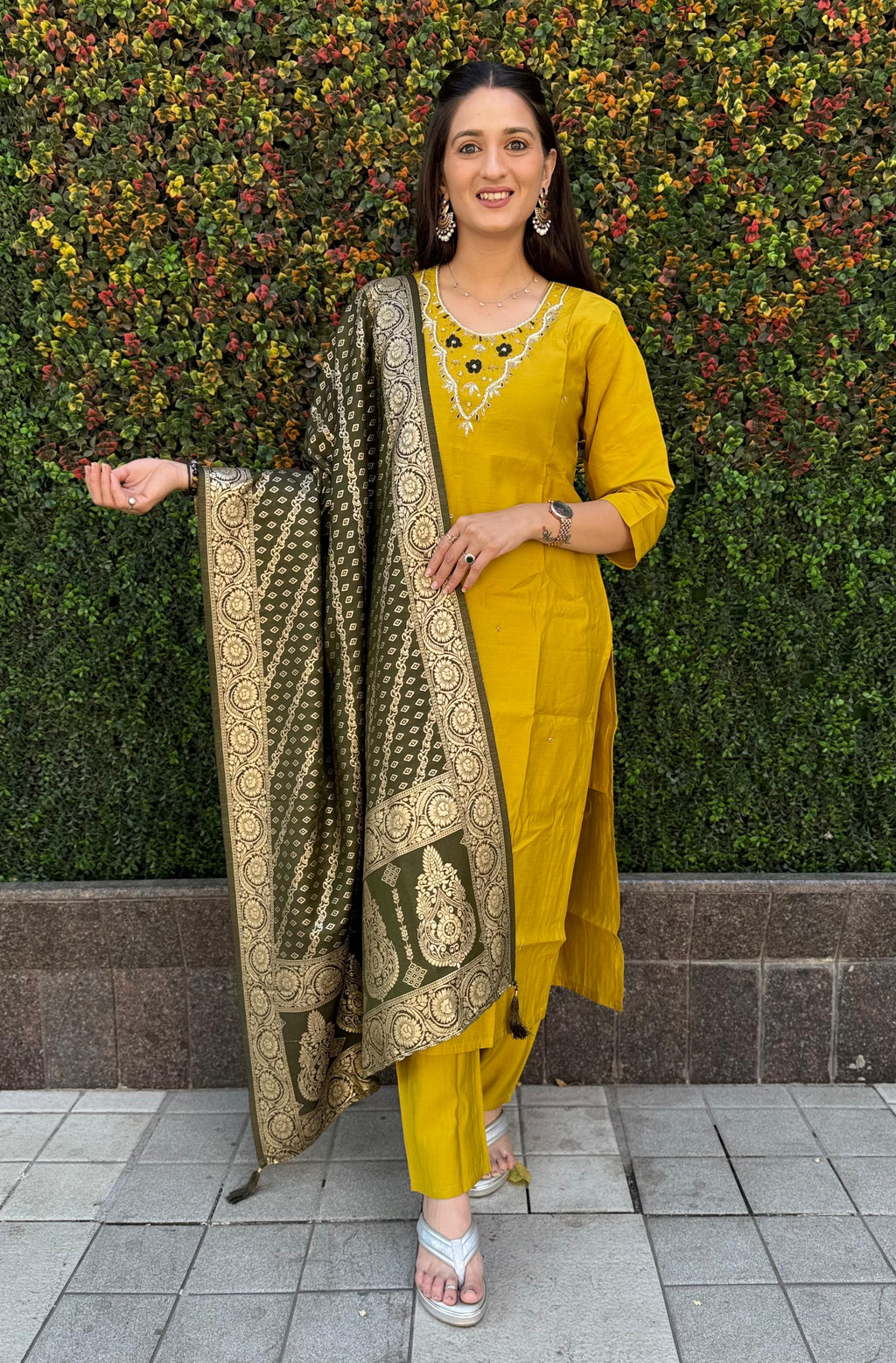 Vedant Vastram Kurta Pant Set With Dupatta Having Beautiful Handwork - Yellow | Grocsy