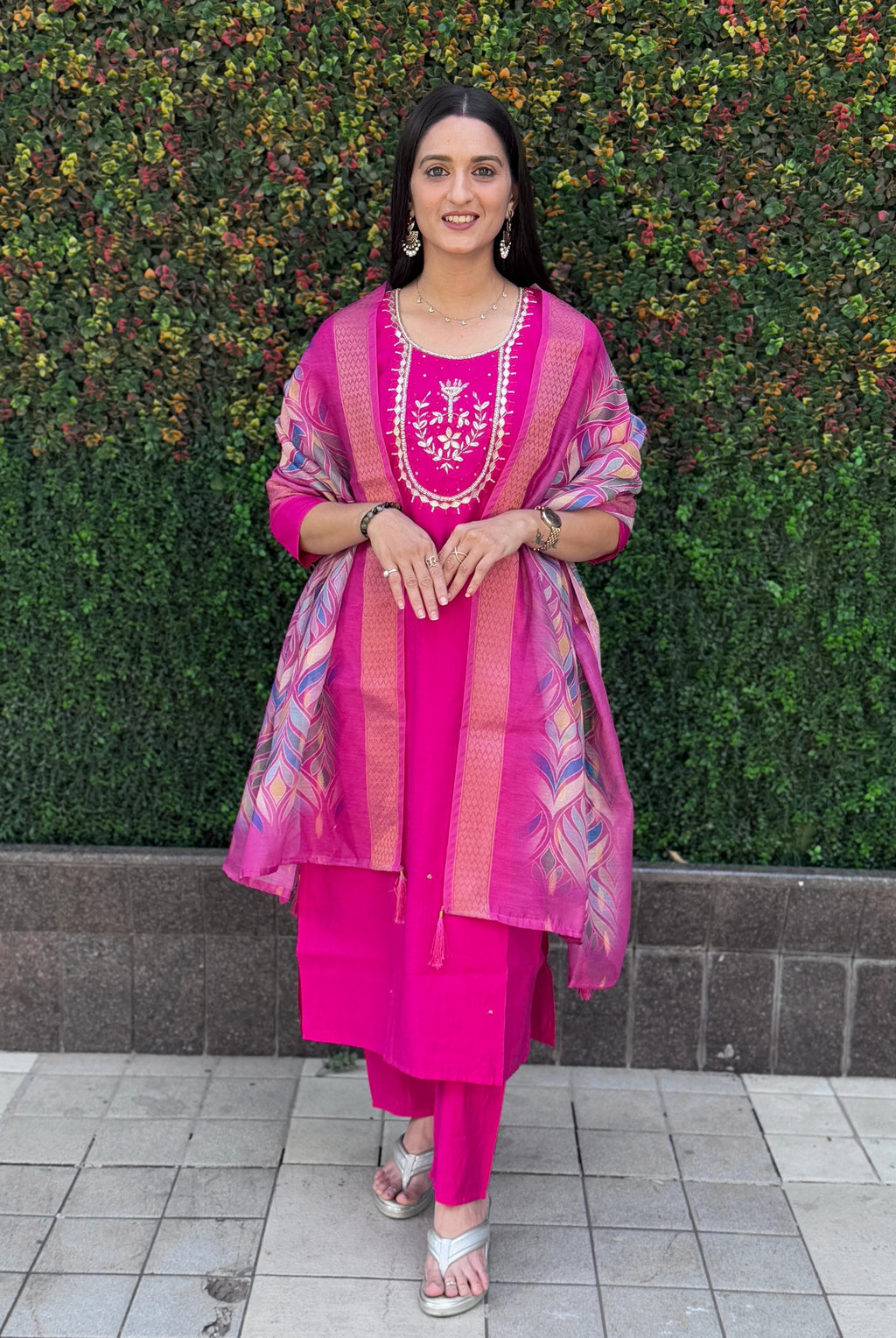 Vedant Vastram Kurta Pant Set With Dupatta Having Beautiful Handwork - Pink | Grocsy