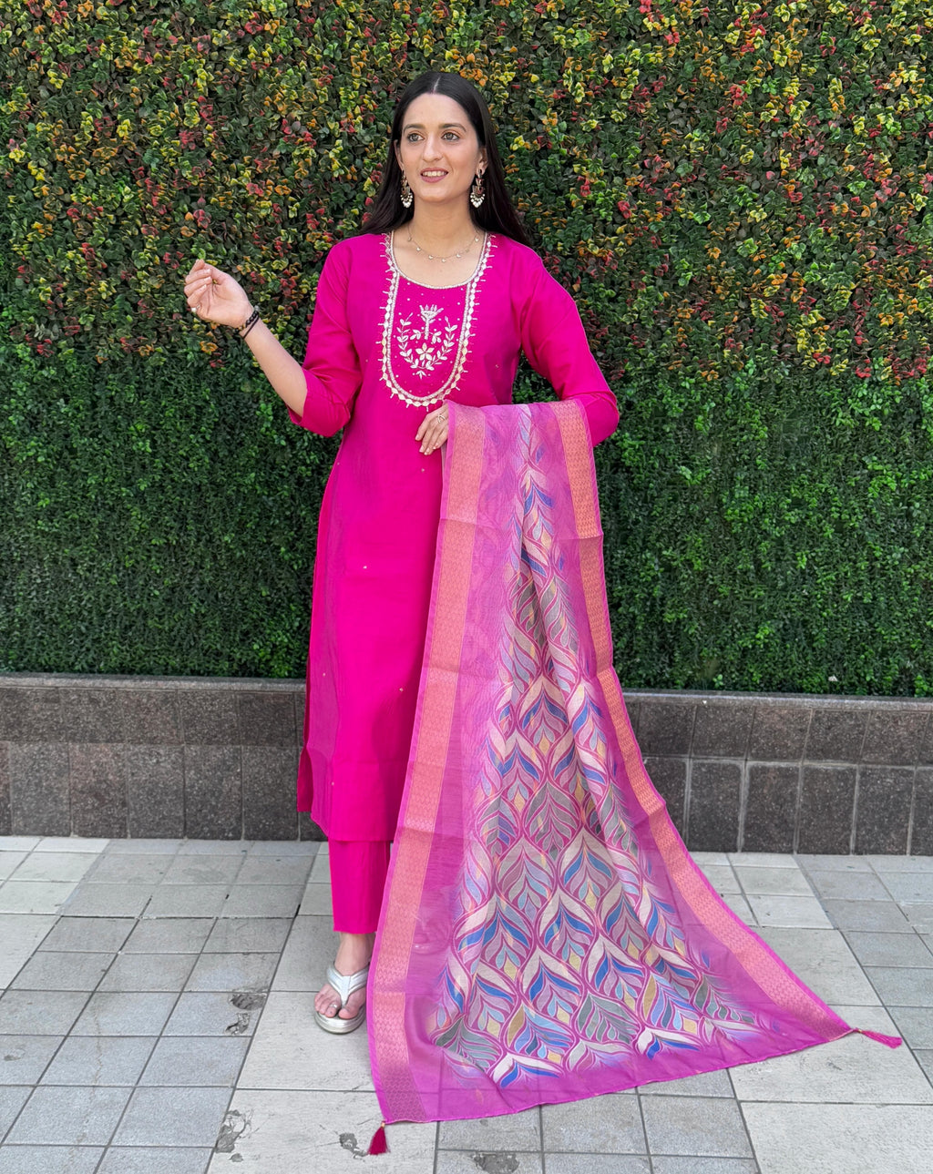 Vedant Vastram Kurta Pant Set With Dupatta Having Beautiful Handwork - Pink | Grocsy