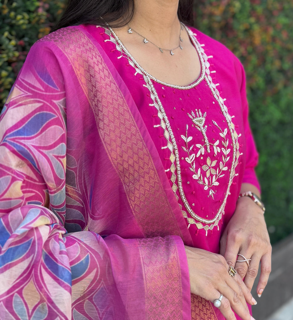 Vedant Vastram Kurta Pant Set With Dupatta Having Beautiful Handwork - Pink | Grocsy