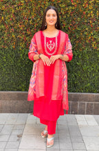 Vedant Vastram Kurta Pant Set With Dupatta Having Beautiful Handwork - Red | Grocsy