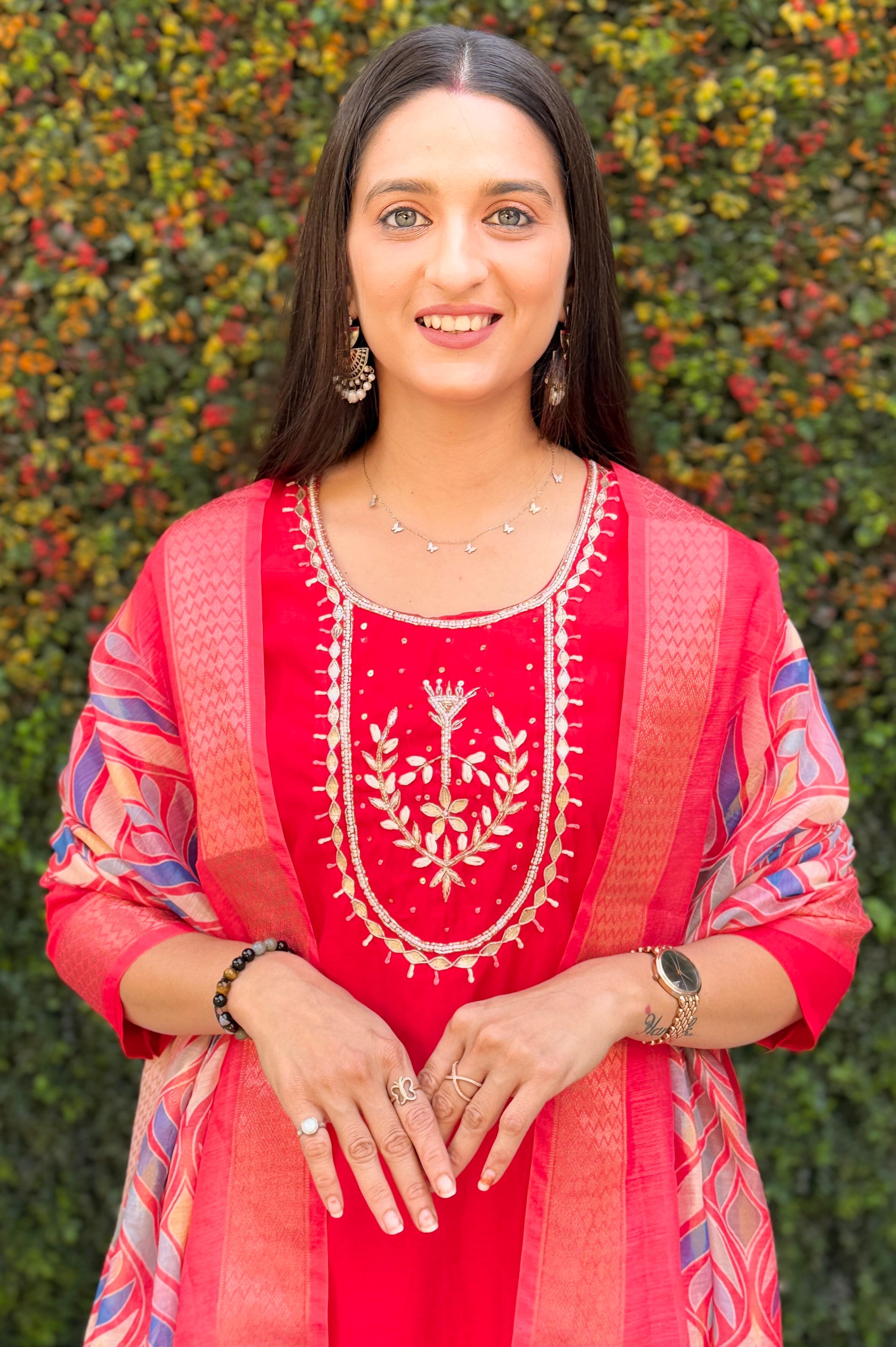 Vedant Vastram Kurta Pant Set With Dupatta Having Beautiful Handwork - Red | Grocsy