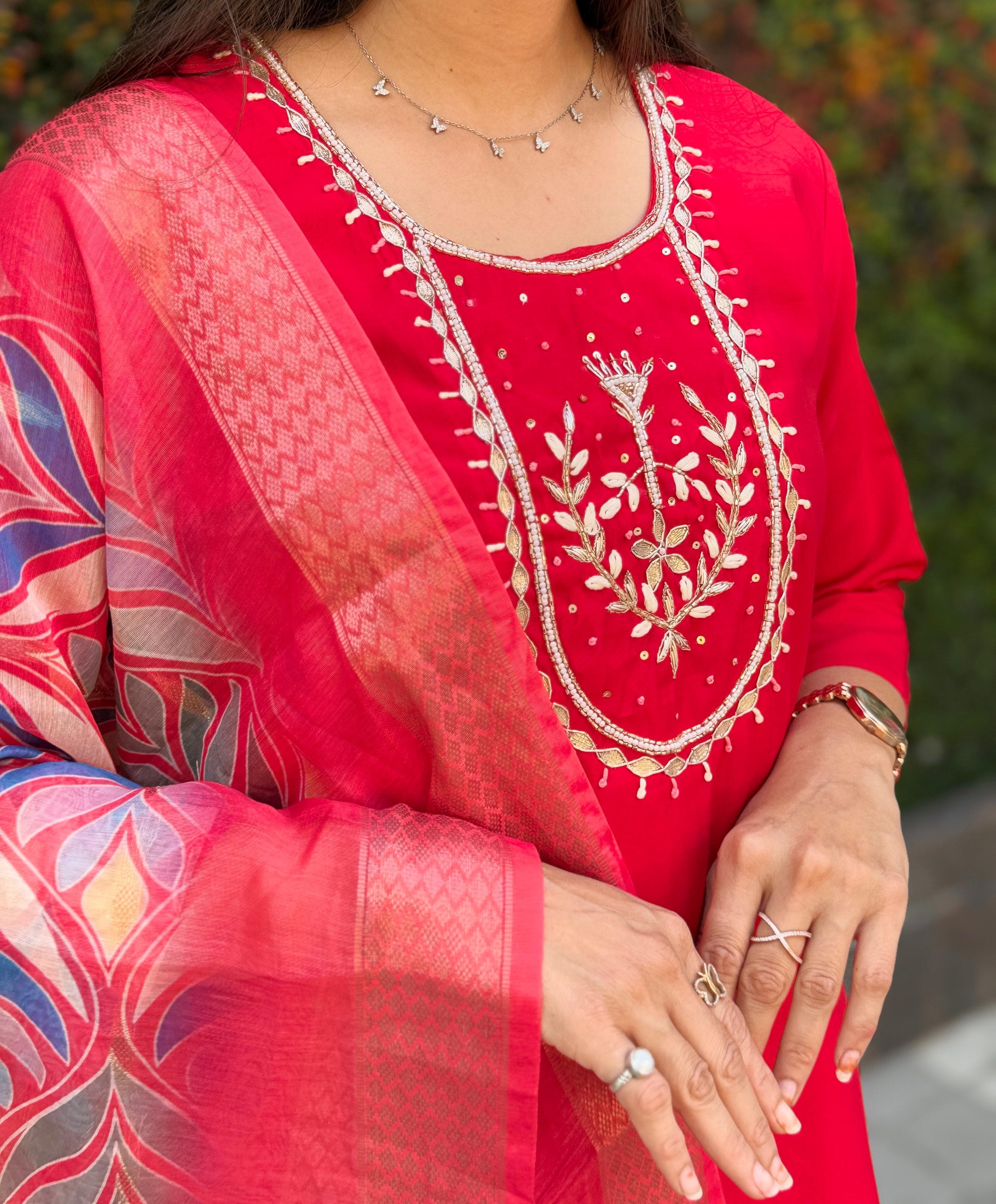 Vedant Vastram Kurta Pant Set With Dupatta Having Beautiful Handwork - Red | Grocsy