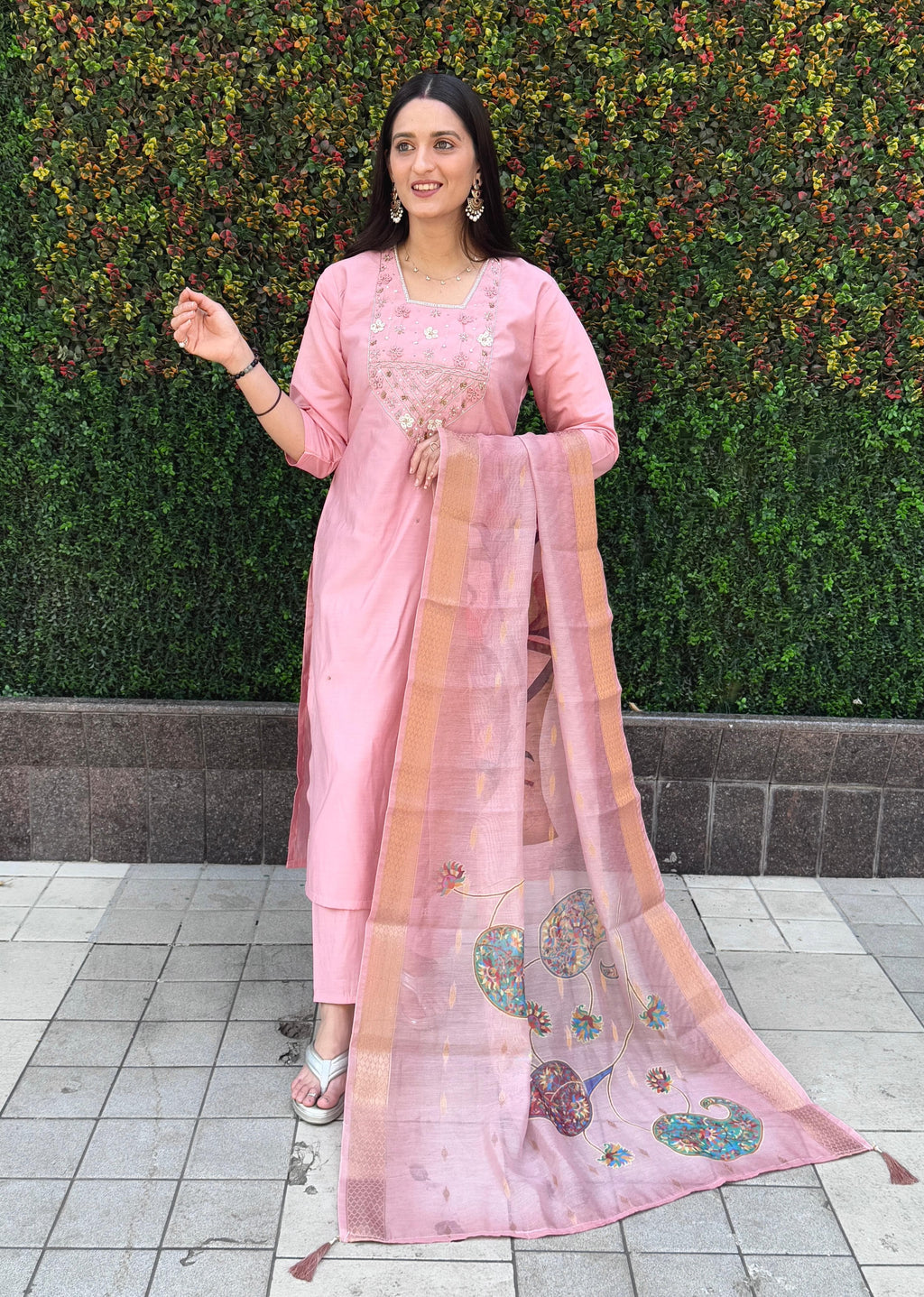 Vedant Vastram Kurta Pant Set With Dupatta Having Beautiful Handwork - Light Pink | Grocsy
