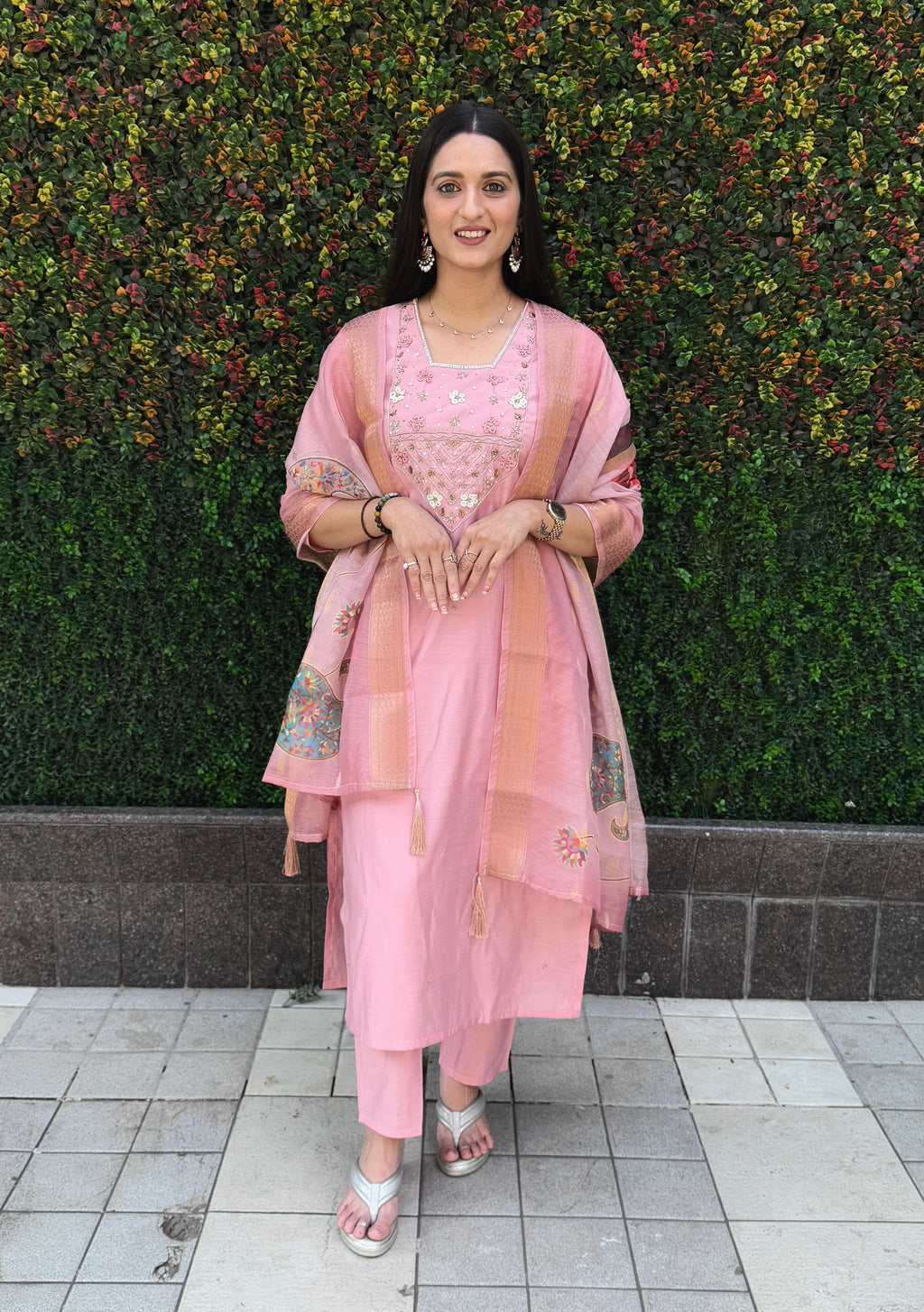 Vedant Vastram Kurta Pant Set With Dupatta Having Beautiful Handwork - Light Pink | Grocsy