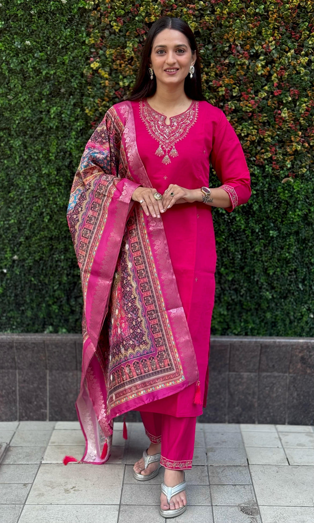 Vedant Vastram Kurta Pant Set With Dupatta Having Beautiful Handwork - Pink | Grocsy