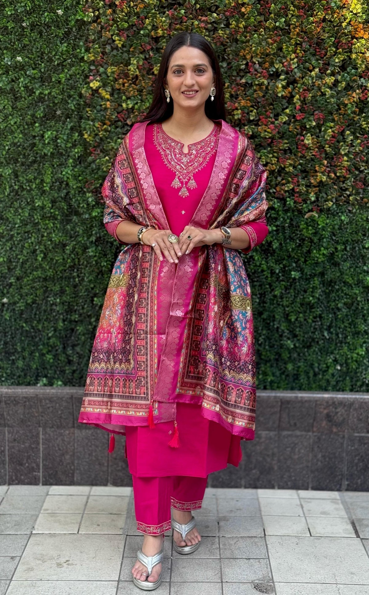 Vedant Vastram Kurta Pant Set With Dupatta Having Beautiful Handwork - Pink | Grocsy