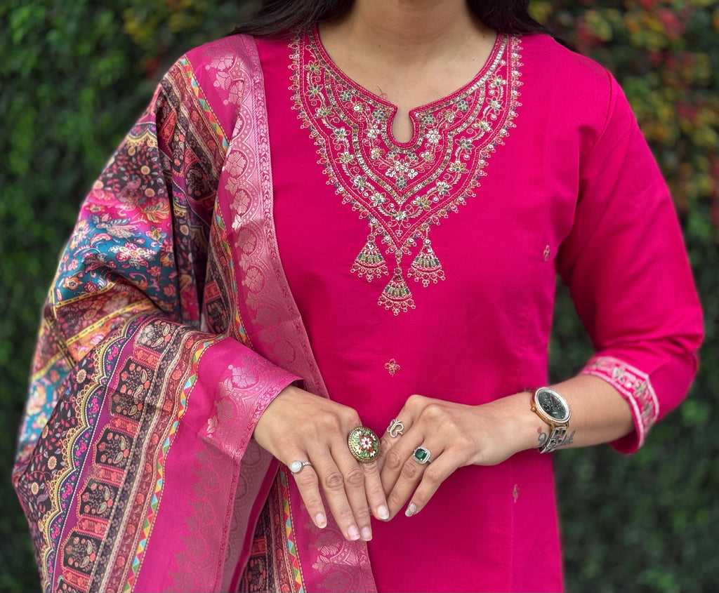 Vedant Vastram Kurta Pant Set With Dupatta Having Beautiful Handwork - Pink | Grocsy