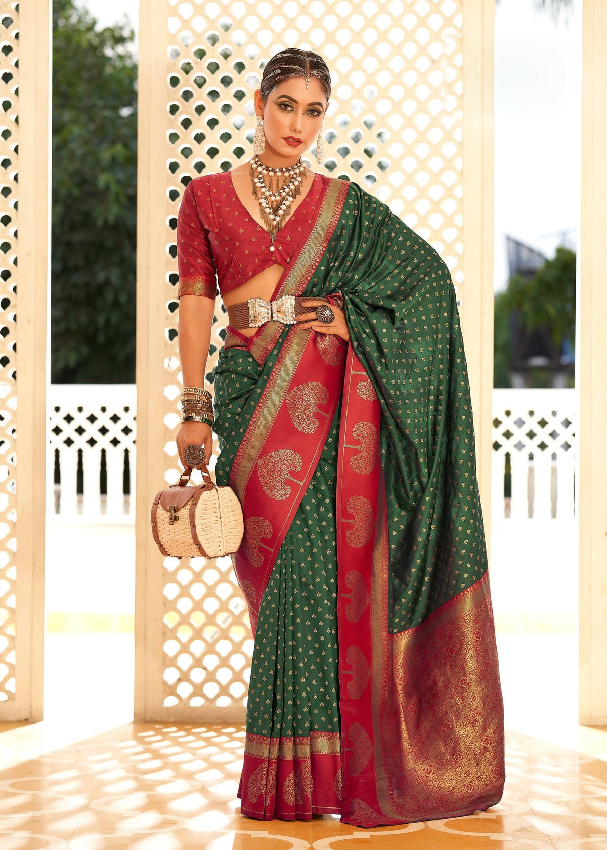 Green Soft Banarasi Paithani Copper Zari Weaving Saree With Unstitched Blouse Piece - Jodha | Grocsy