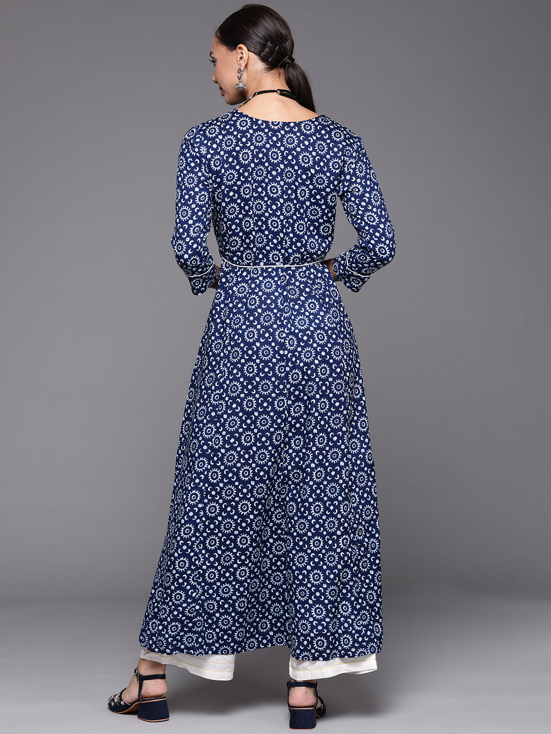 Indo Era Navy Blue Embroidered A-line Kurta | Grocsy