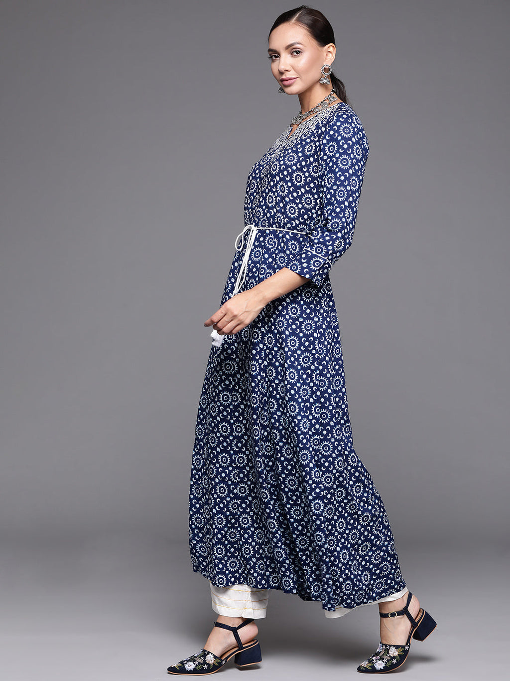 Indo Era Navy Blue Embroidered A-line Kurta | Grocsy