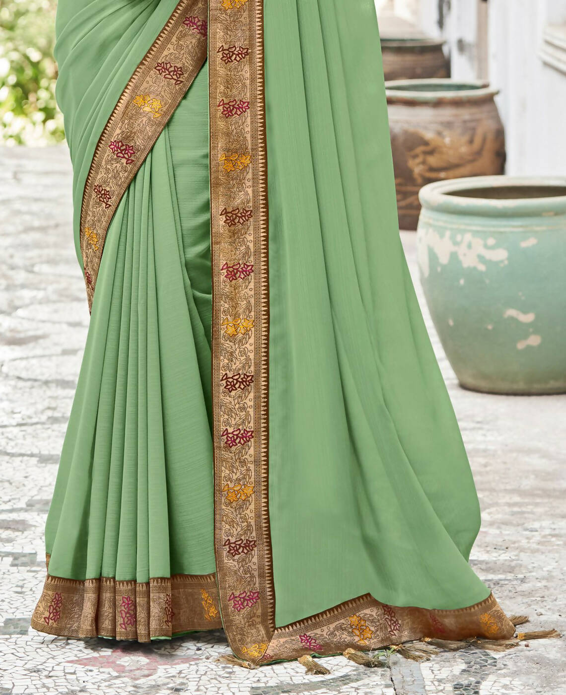 Green Vichitra Solid Saree With Unstitched Blouse Piece - Juhi | Grocsy