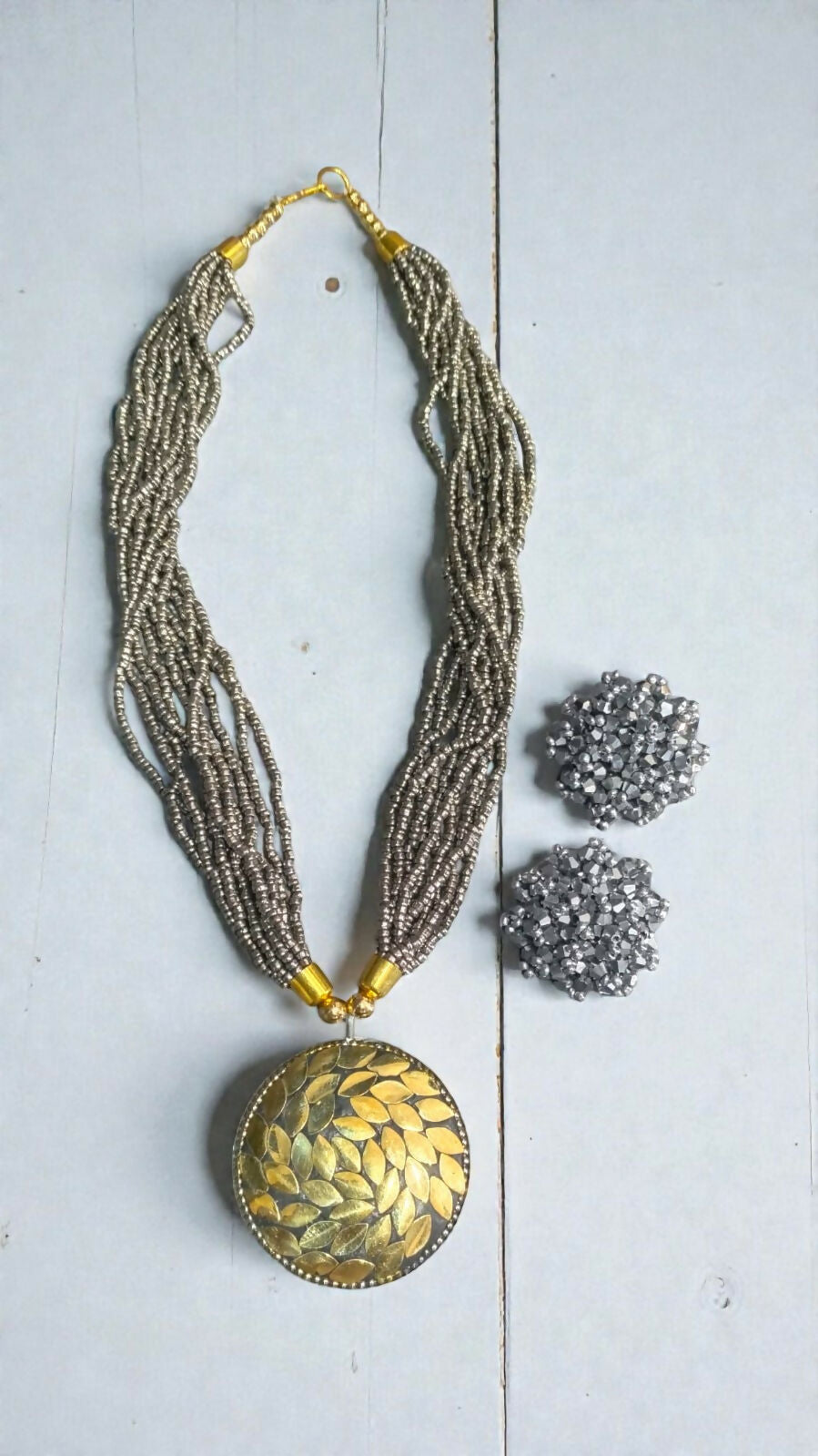Inhanns All-Day Statement Beaded Necklace Set - Gray | Grocsy