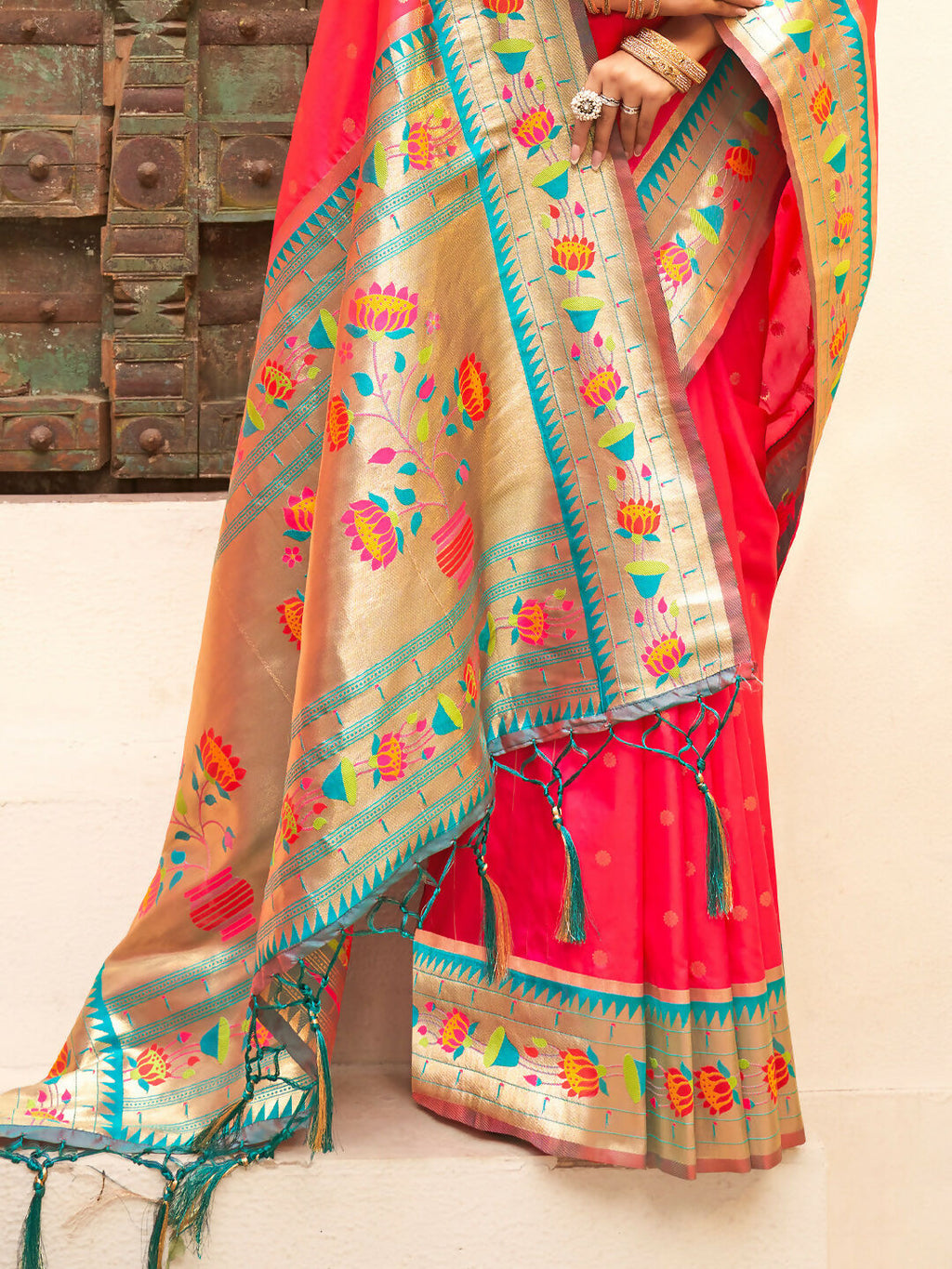 Shree Shyam Fashion Silk Blend Pink Saree | Grocsy