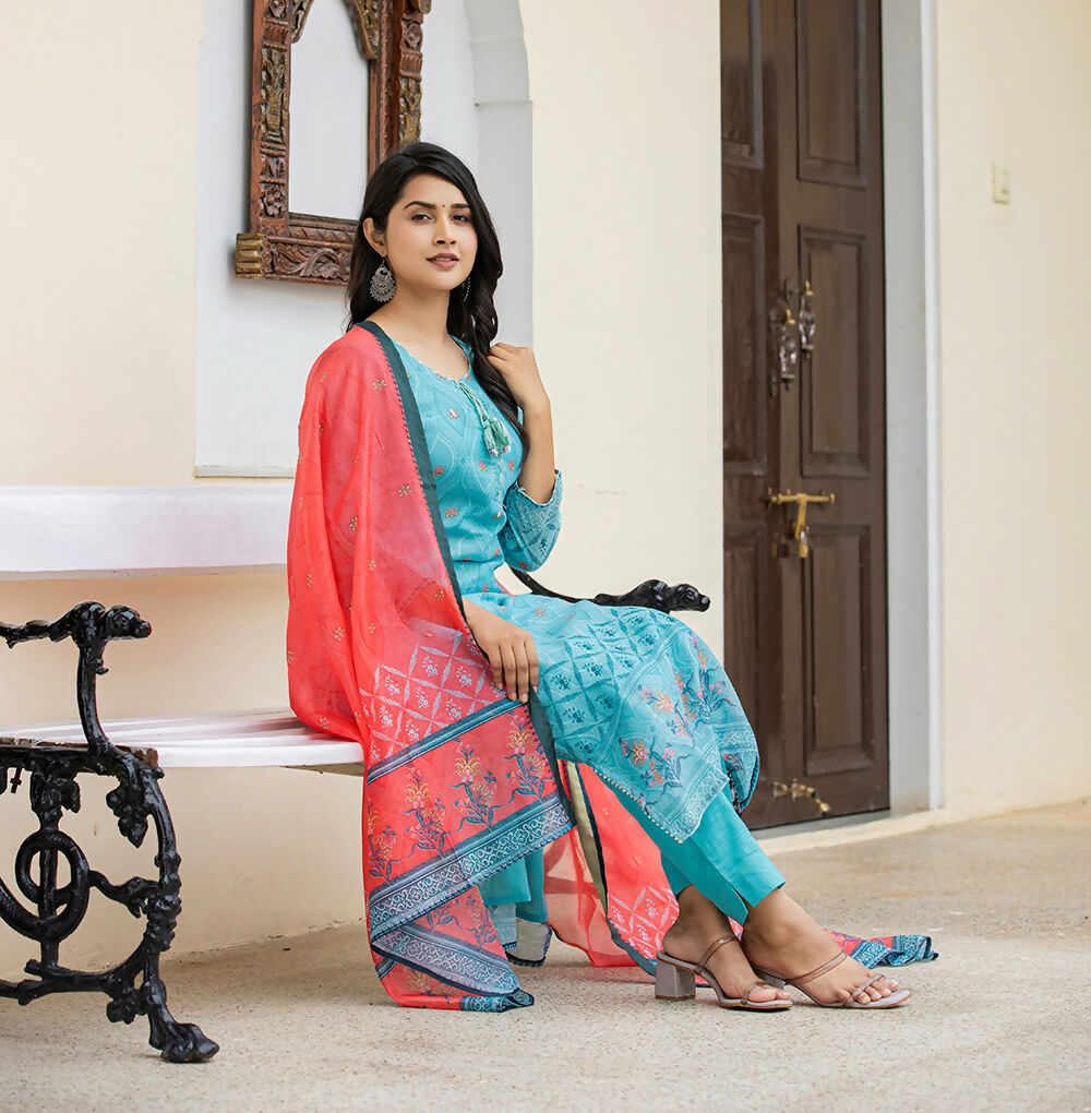 Kaajh Women's Sky Blue Printed Chanderi Kurta Pant Set With Dupatta | Grocsy