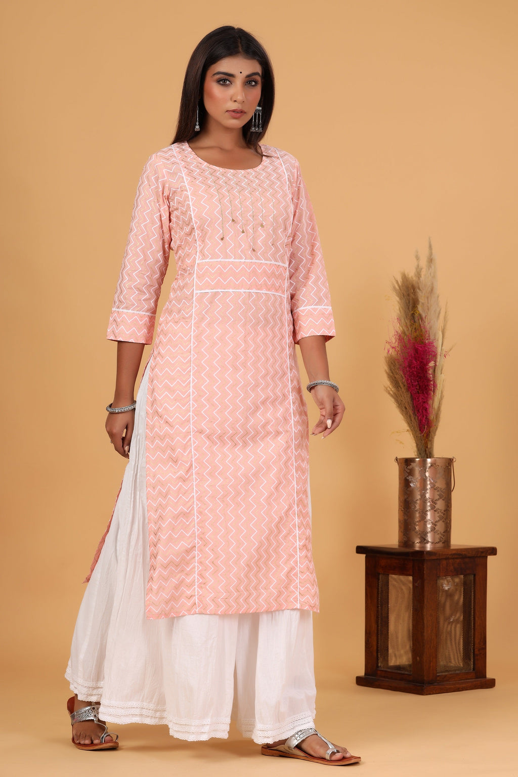 Kaajh Women's Pink Zigzag Print Kurta | Grocsy