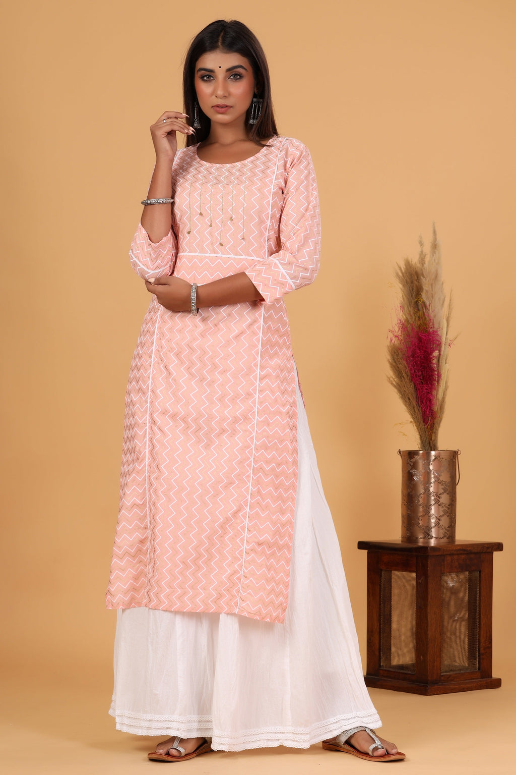 Kaajh Women's Pink Zigzag Print Kurta | Grocsy