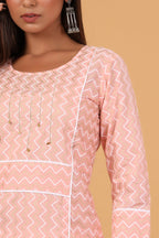 Kaajh Women's Pink Zigzag Print Kurta | Grocsy