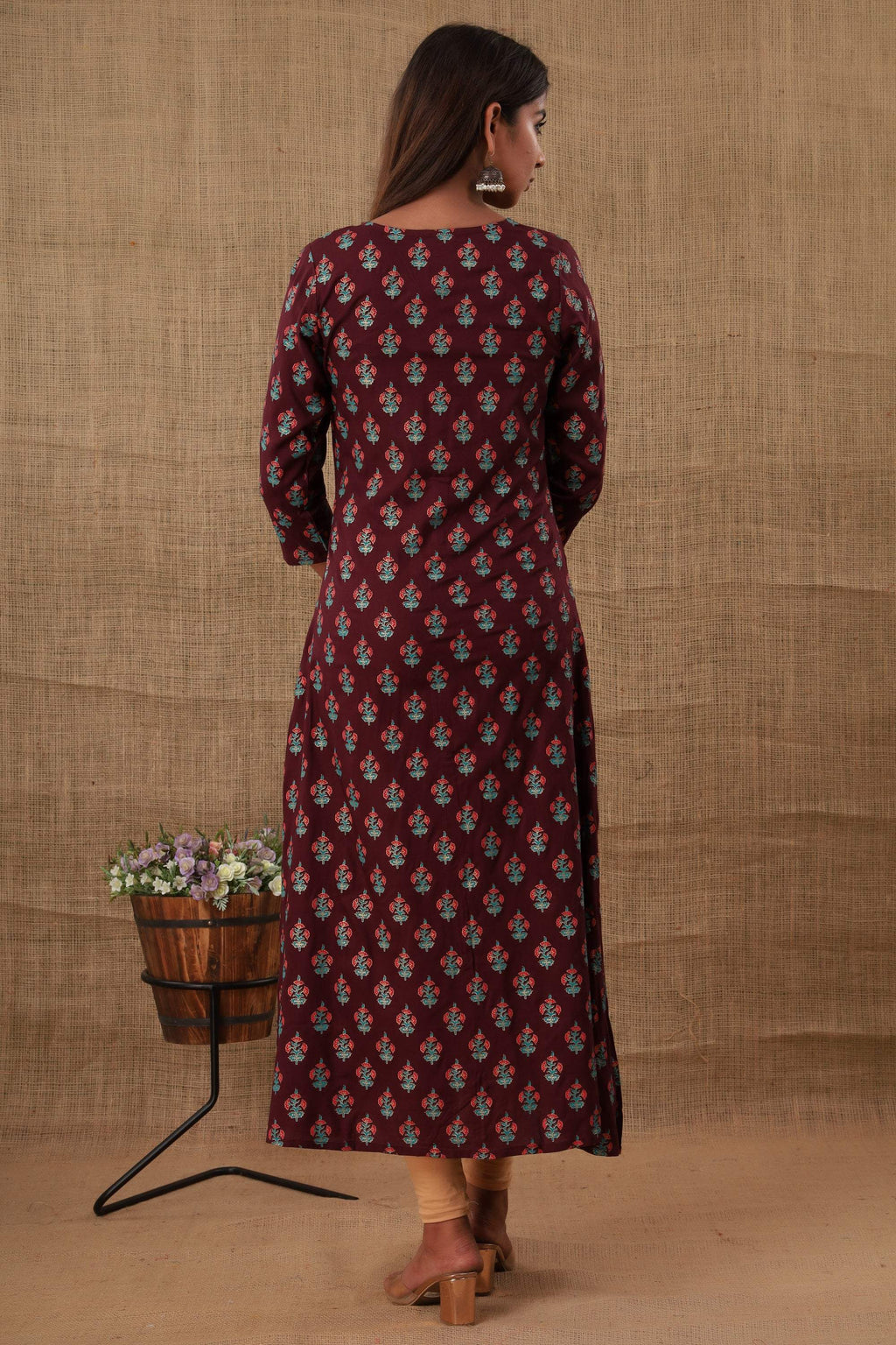 Kaajh Women's Purple Floral Print Kurta | Grocsy