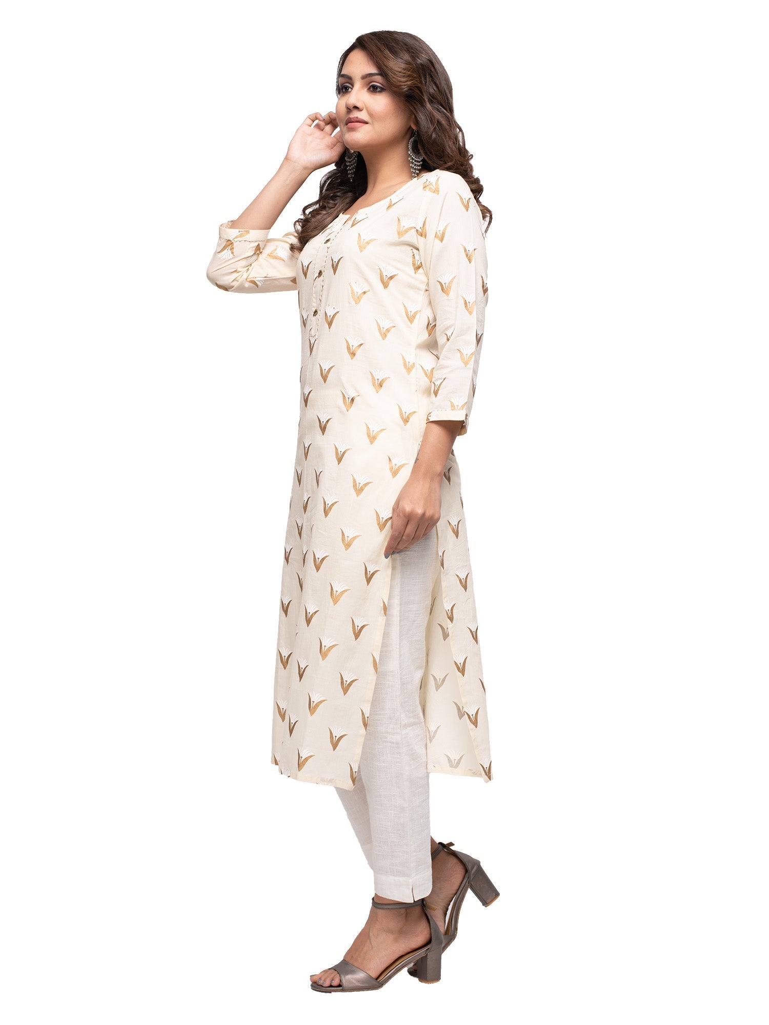 Kaajh Women's Off White Gold Print kurta | Grocsy