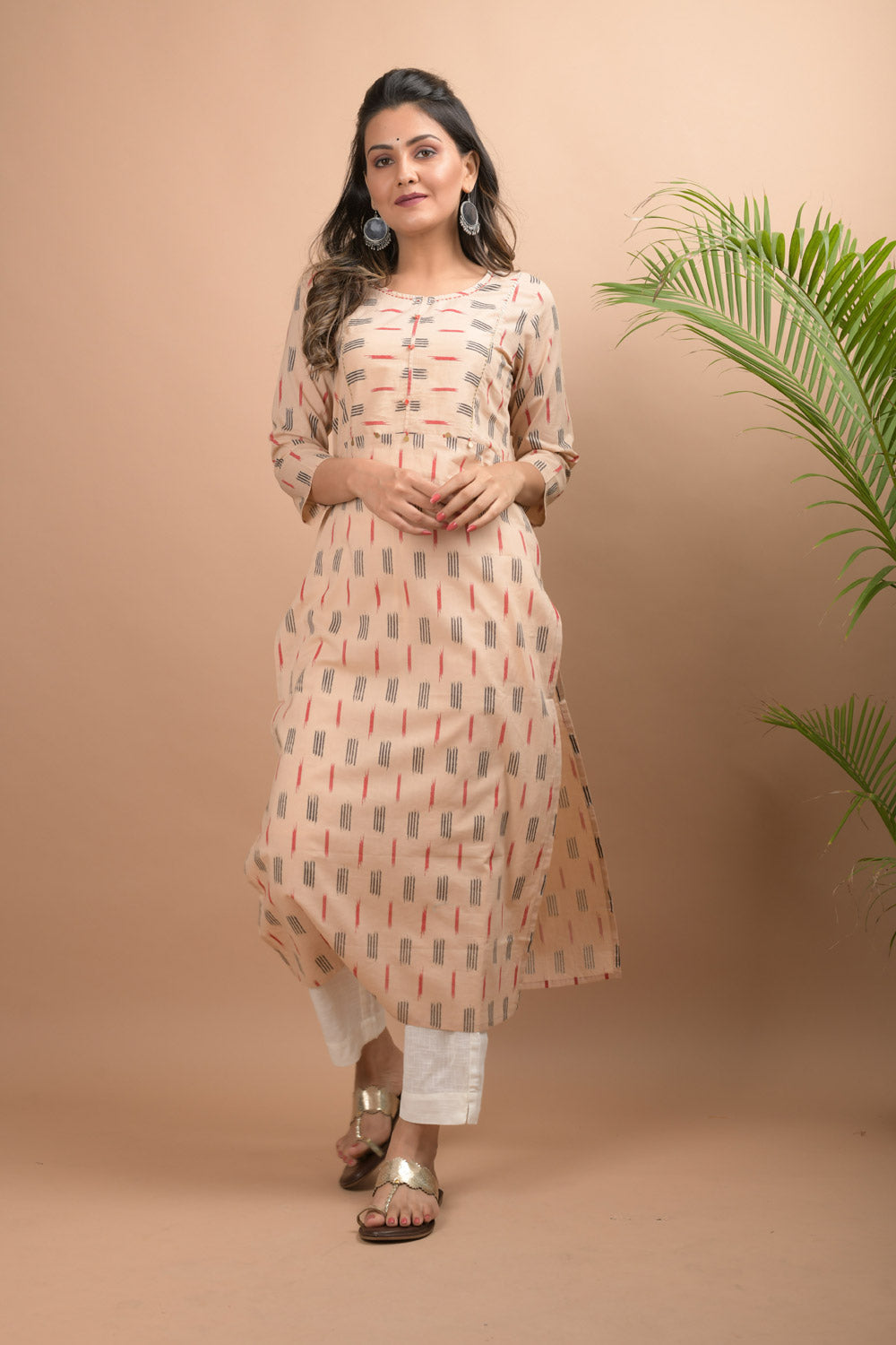 Kaajh Women's Beige Printed Kurta Pant Set | Grocsy