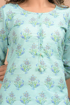 Kaajh Women's Sky Blue Floral Print kurta | Grocsy