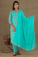 Kaajh Women's Green Floral Printed Suit Set | Grocsy