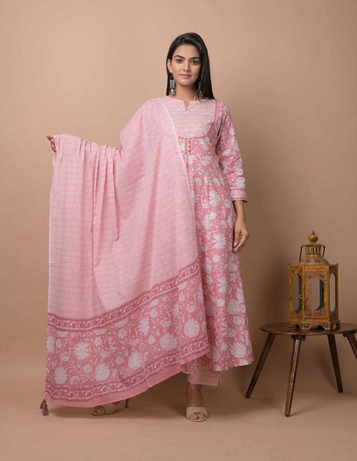 Kaajh Women's Pink Floral Print Suit Set | Grocsy